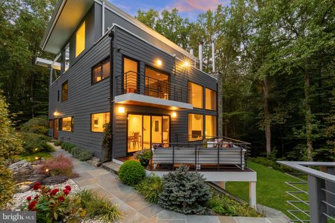 249 SPRINGVALE ROAD GREAT FALLS VA 22066