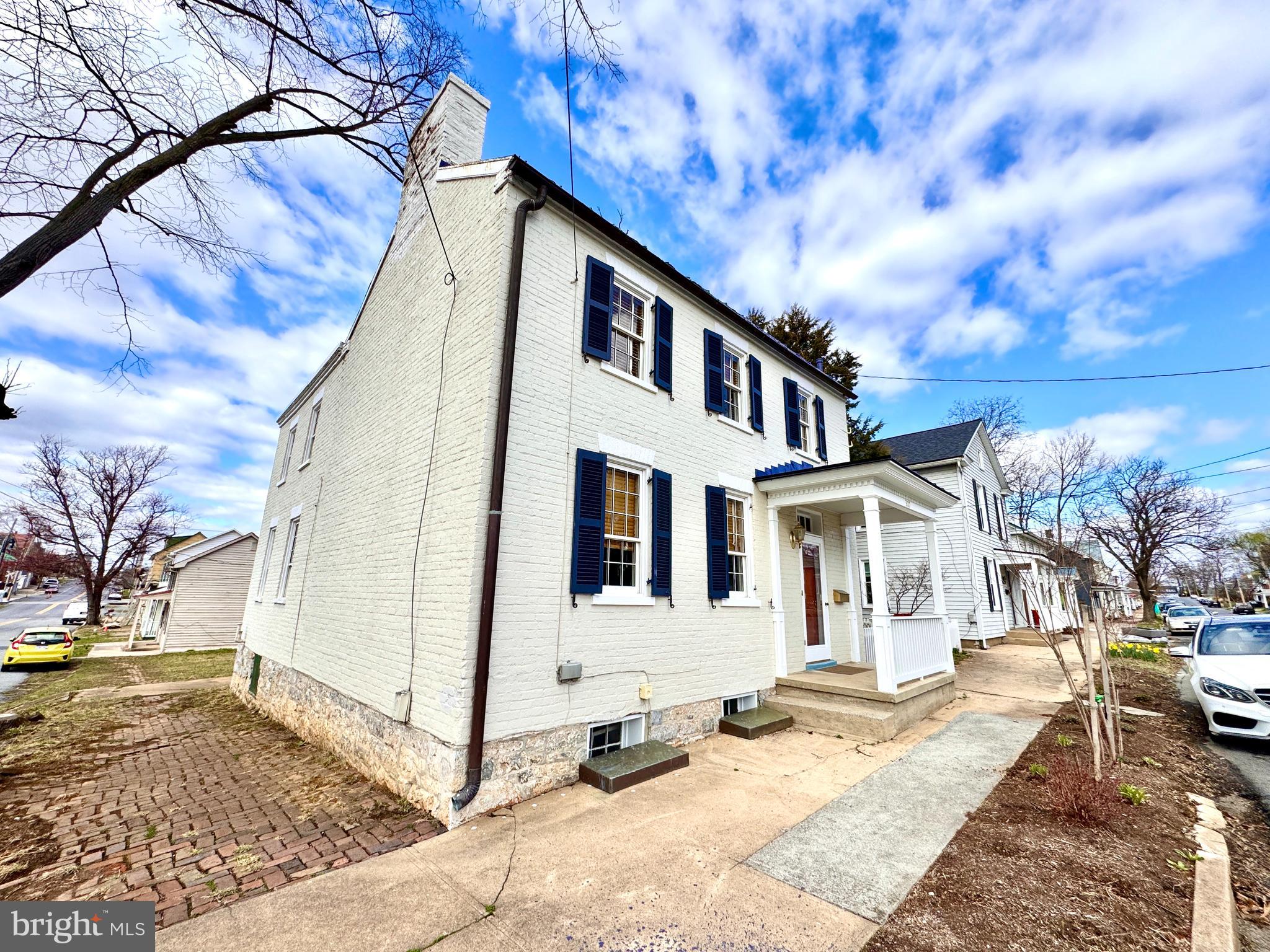 CHARLES TOWN - Residential