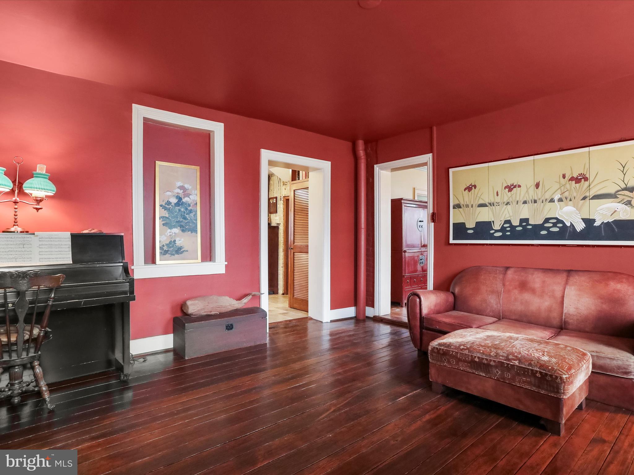 CHARLES TOWN - Residential