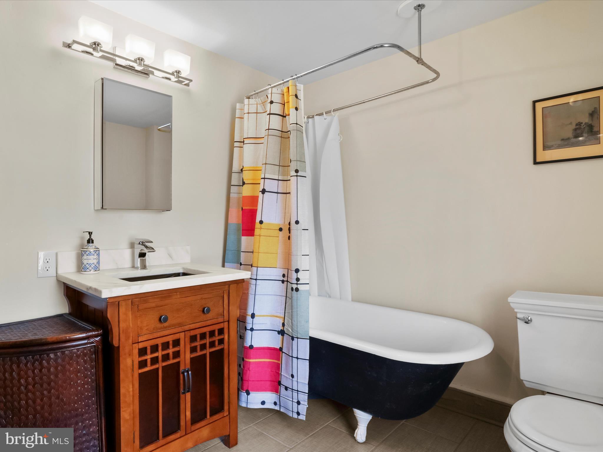 CHARLES TOWN - Residential