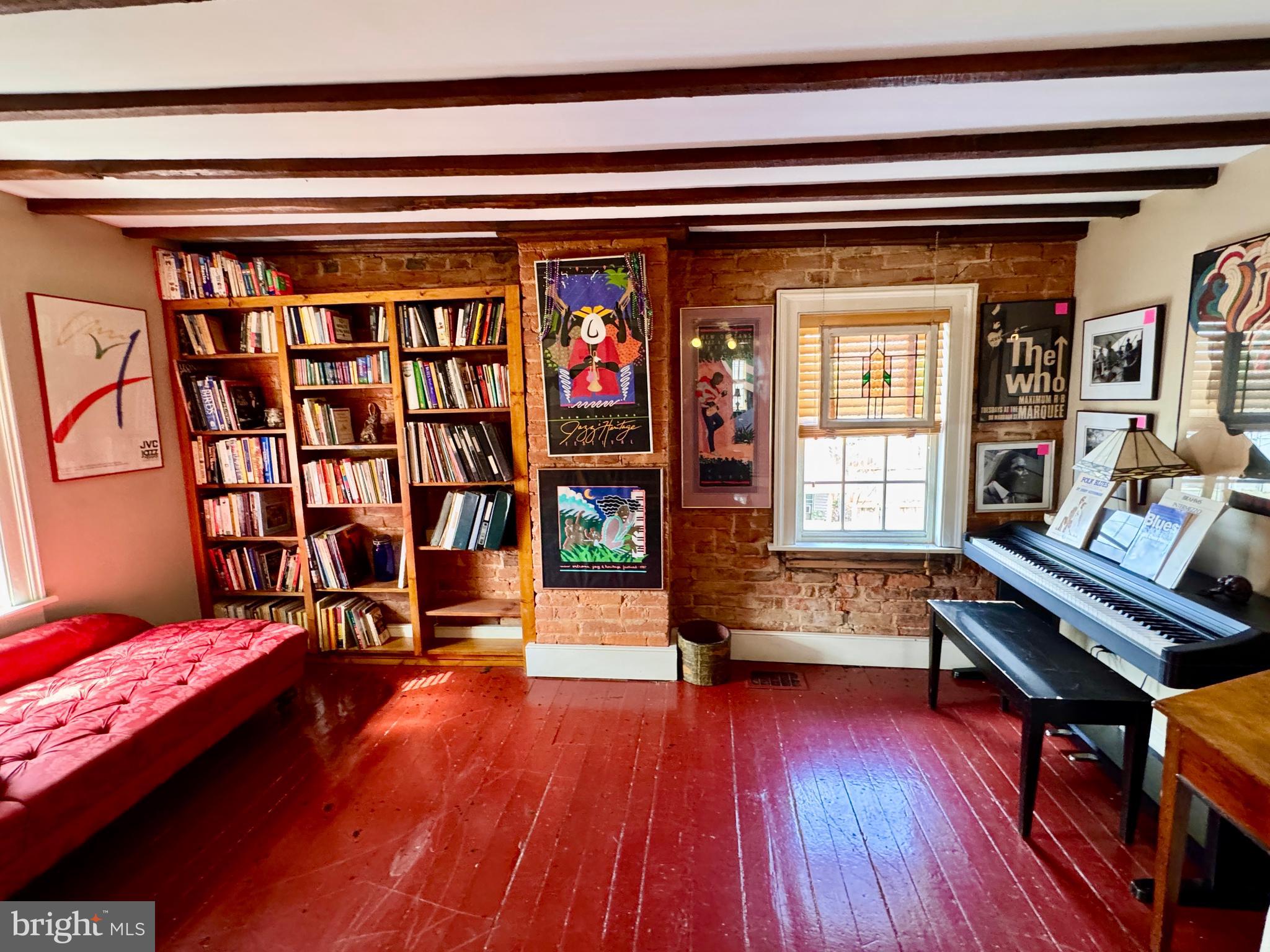 CHARLES TOWN - Residential