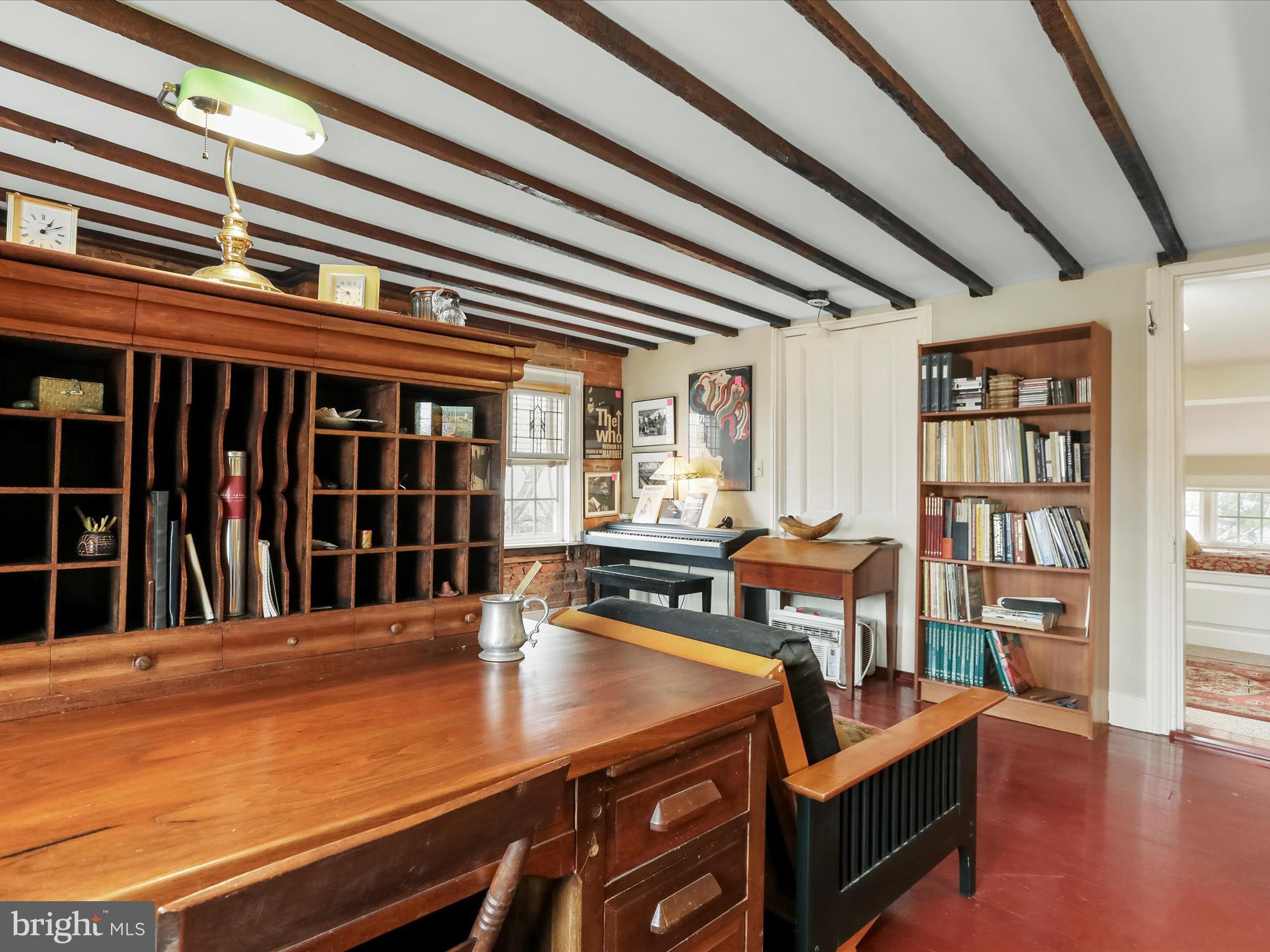 CHARLES TOWN - Residential