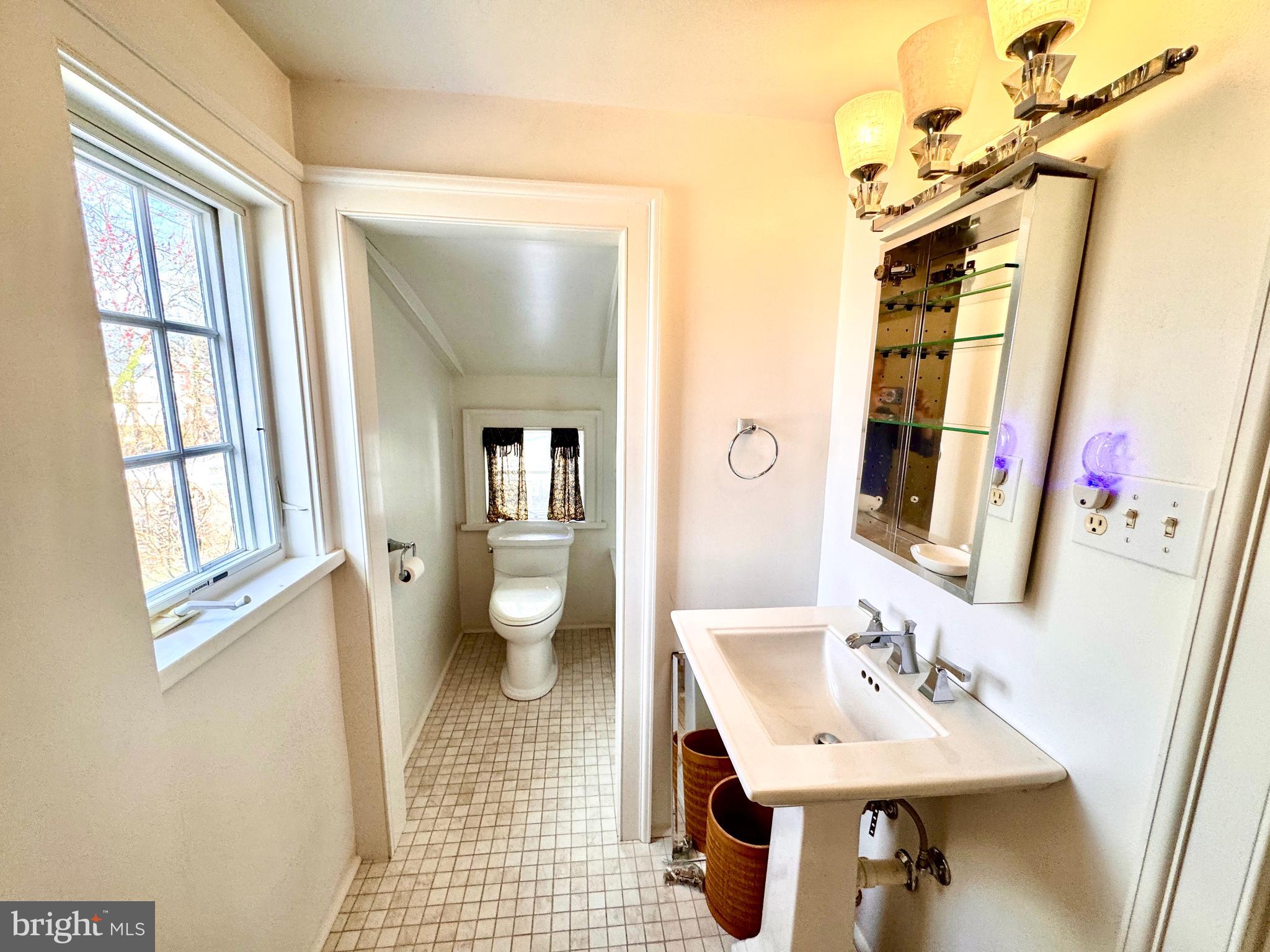 CHARLES TOWN - Residential