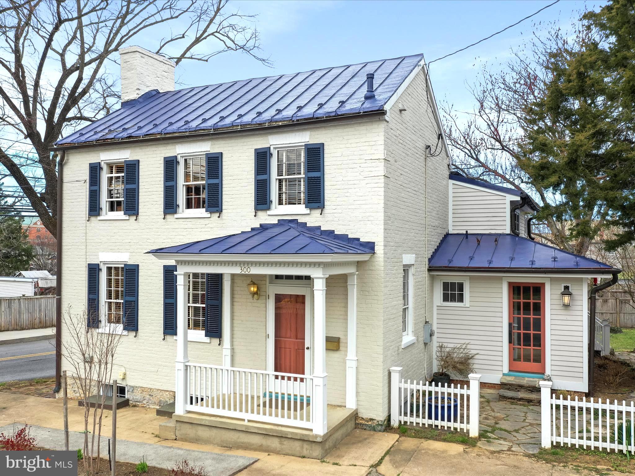 CHARLES TOWN - Residential