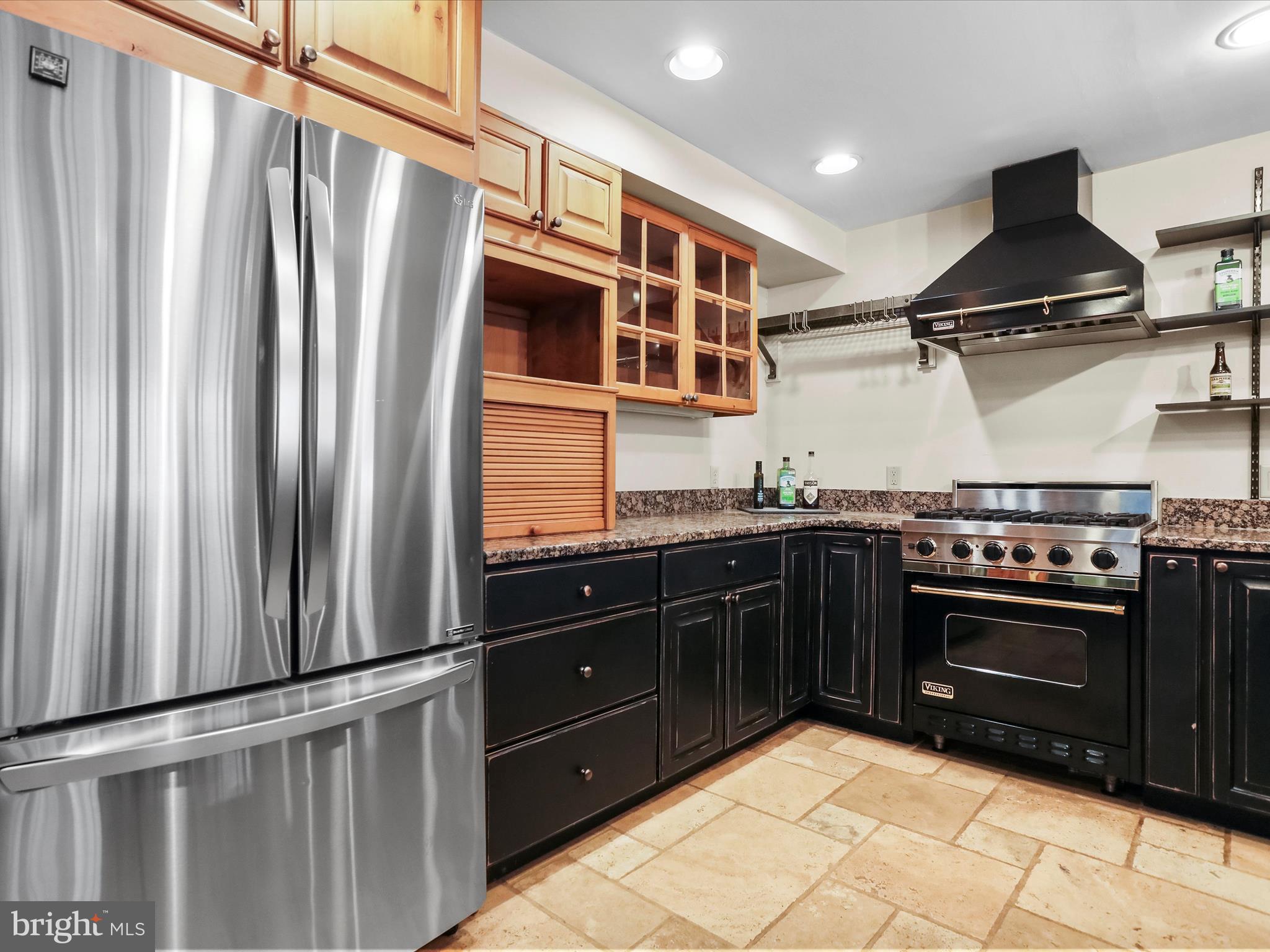 CHARLES TOWN - Residential