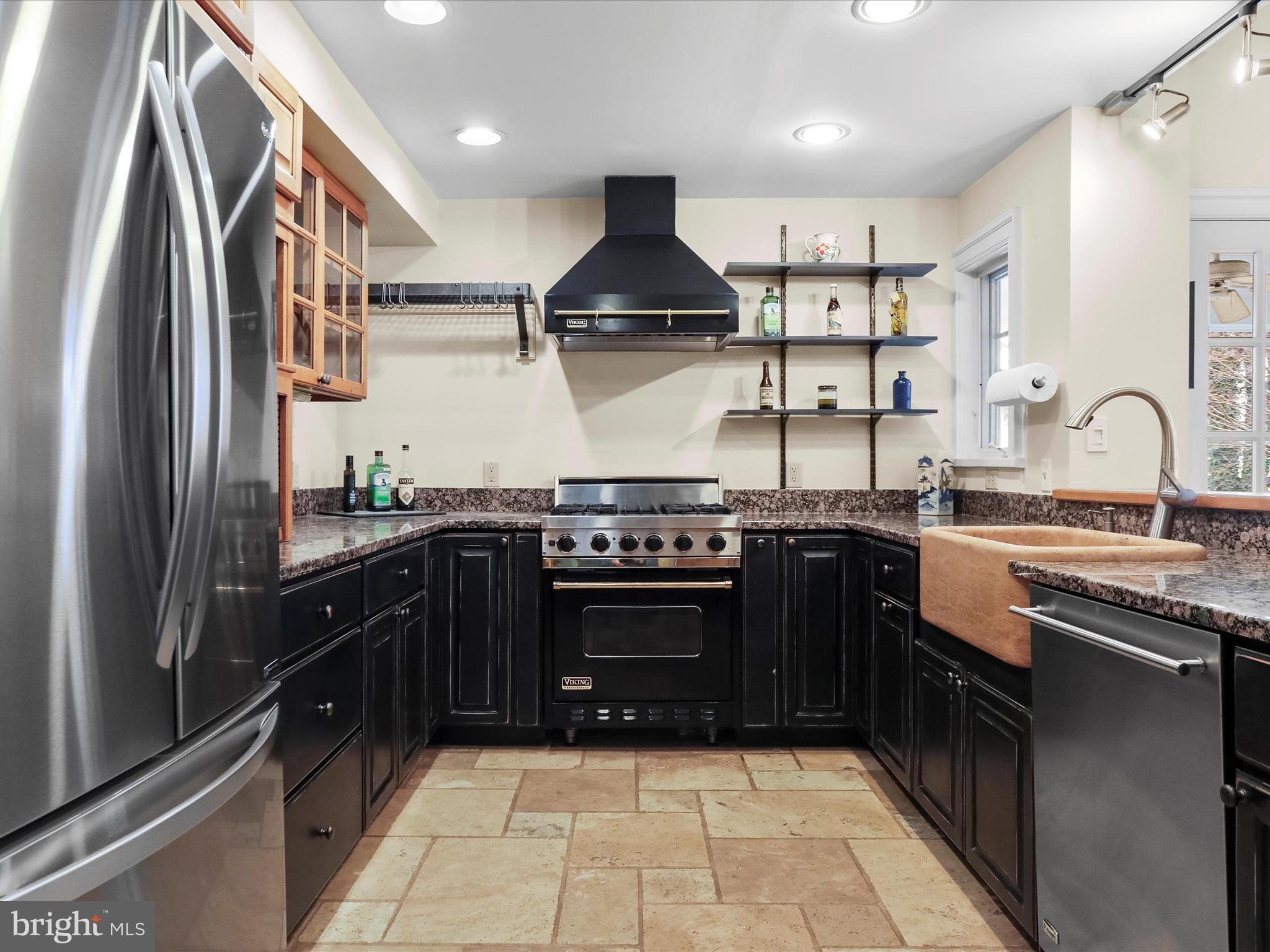 CHARLES TOWN - Residential