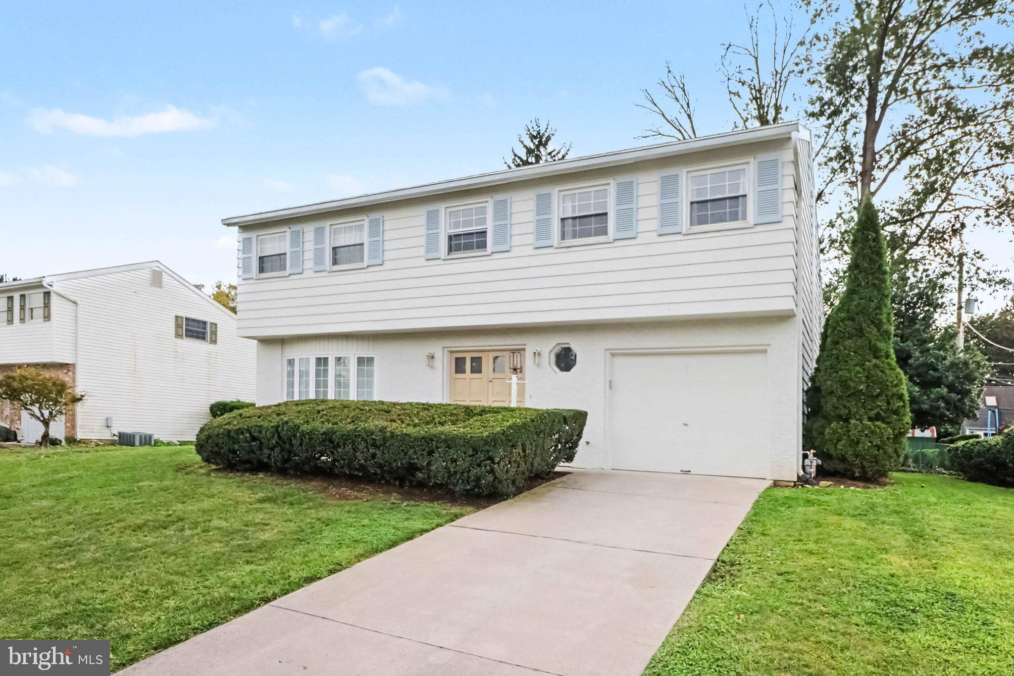 7 CENTER DRIVE