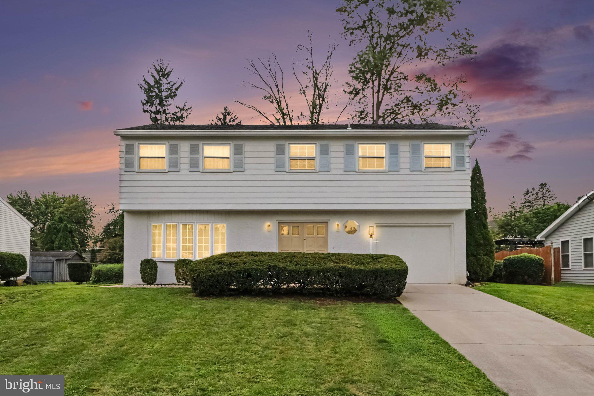7 CENTER DRIVE