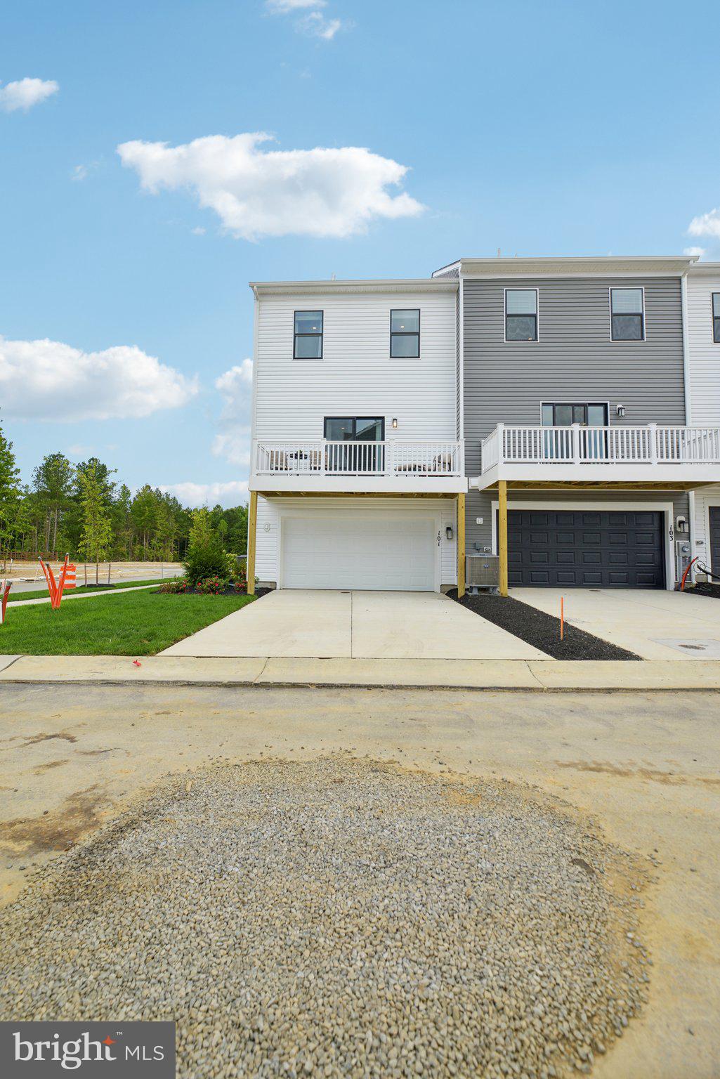 PINEGROVE - Residential