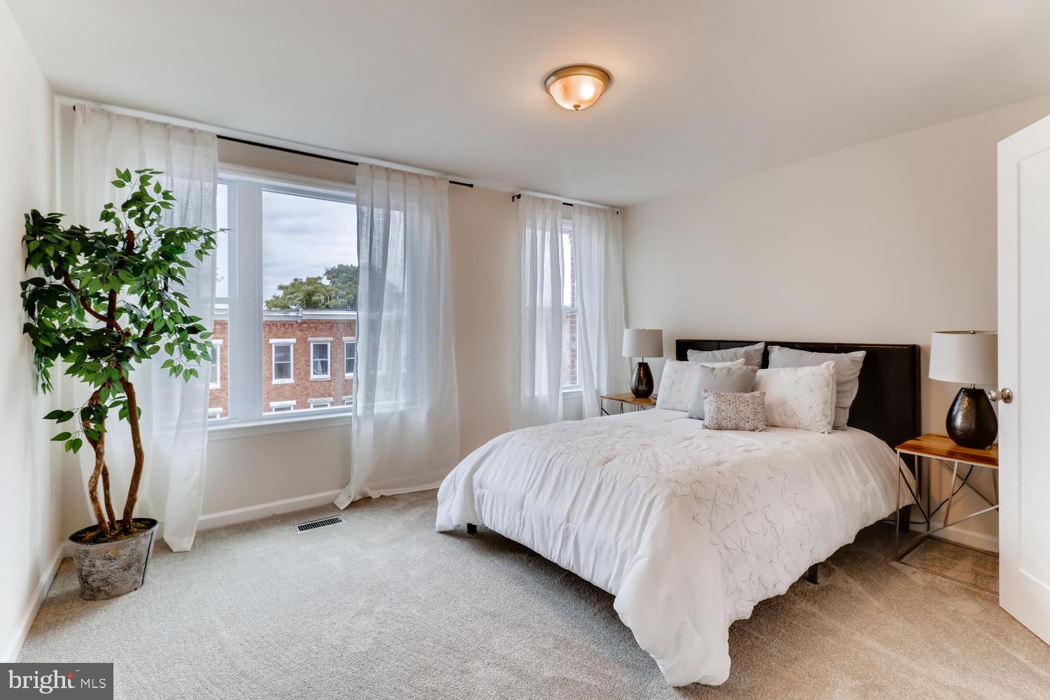 EAST BALTIMORE MIDWAY - Residential