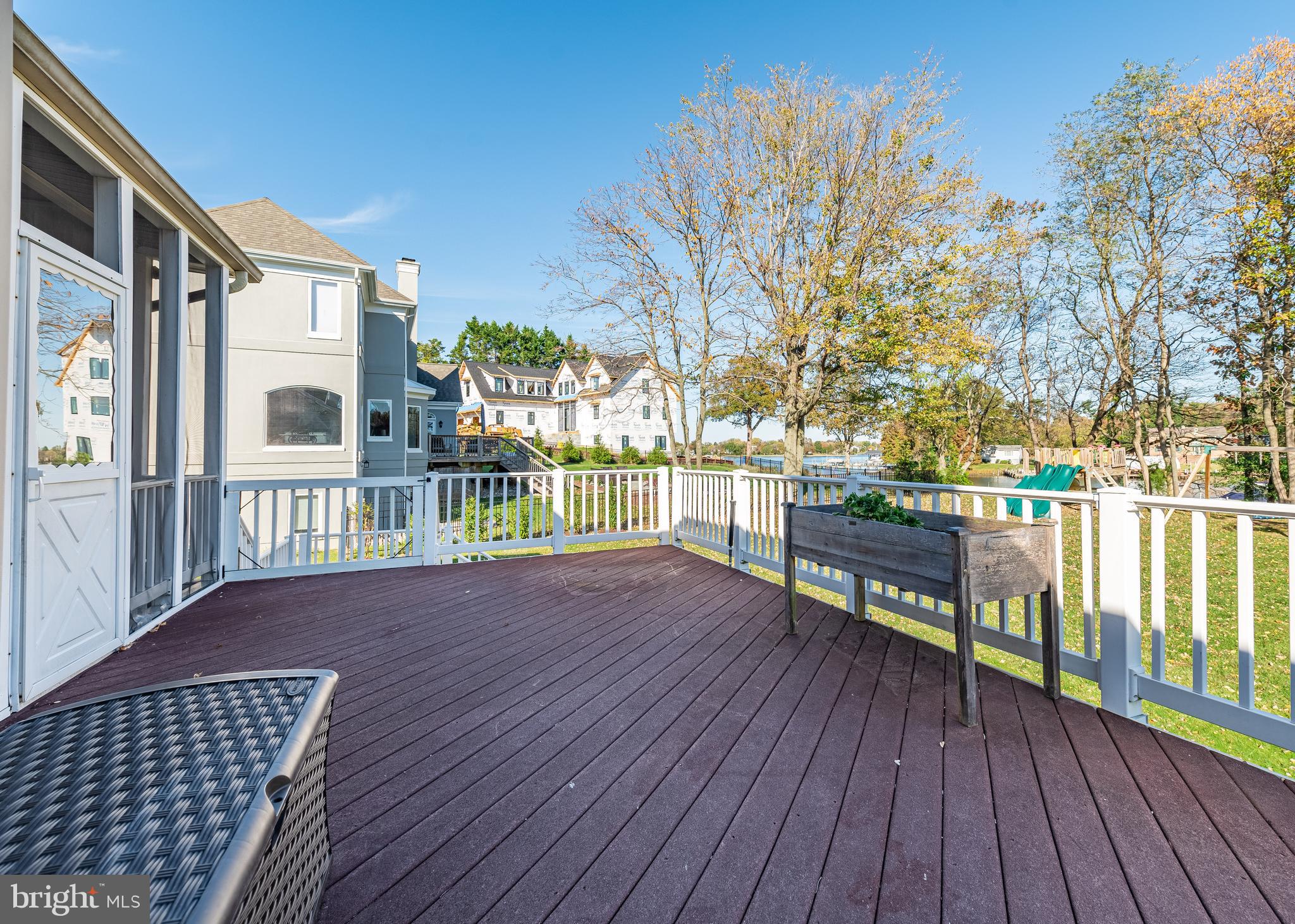 WEST SHORE - Residential