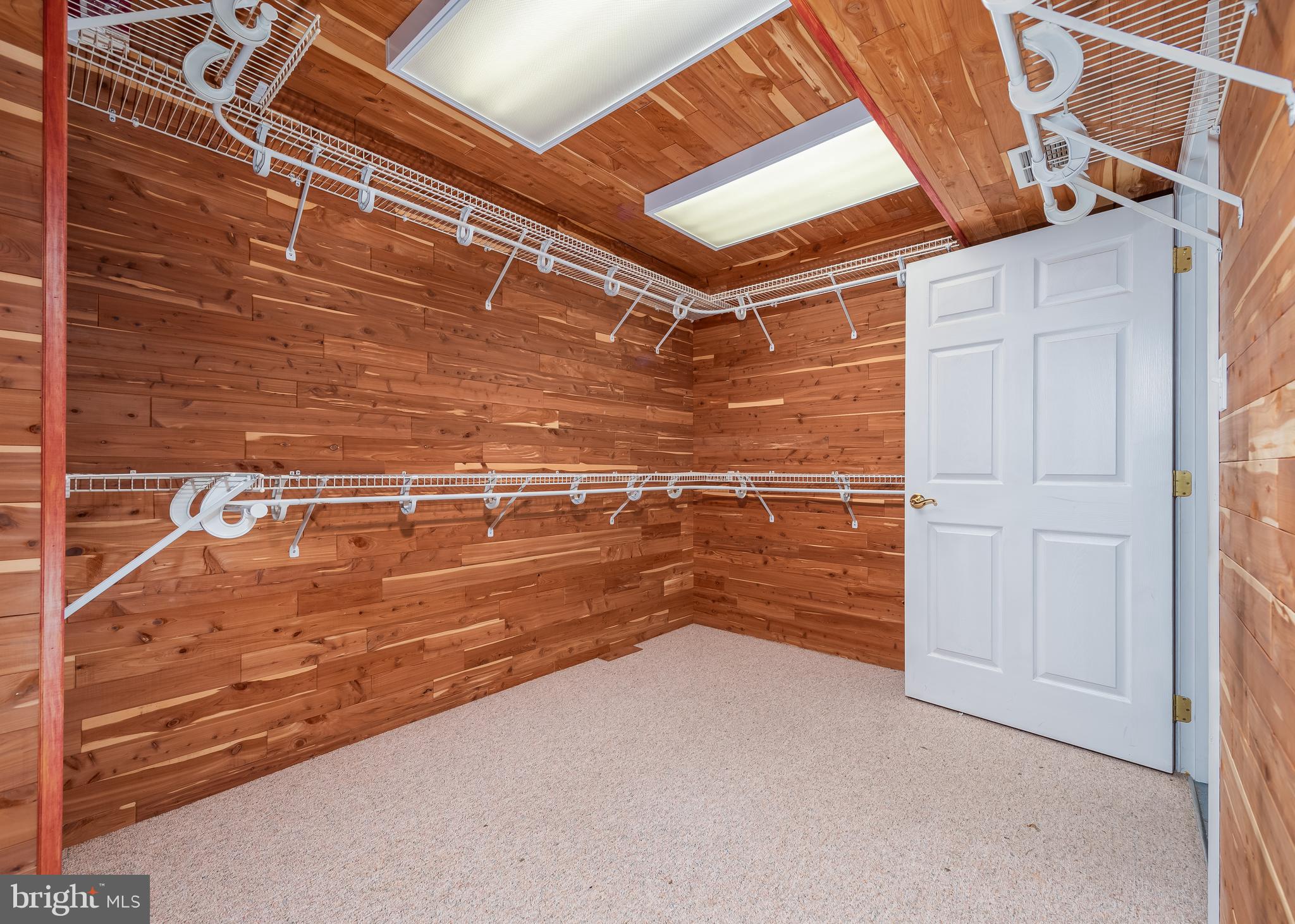 WEST SHORE - Residential