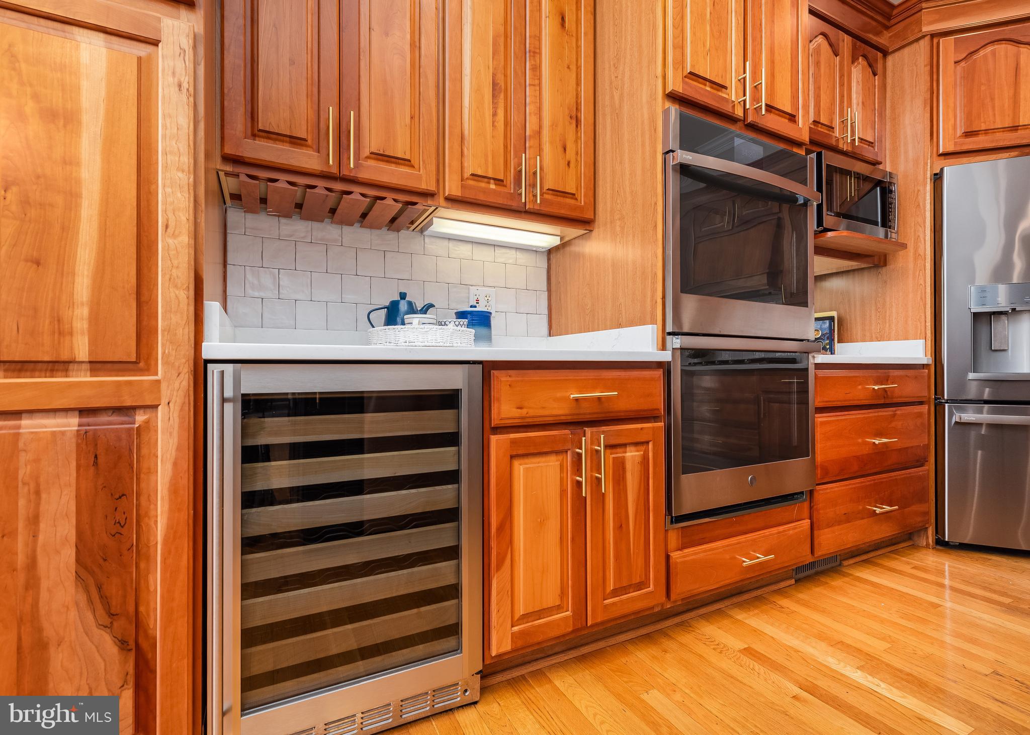 WEST SHORE - Residential