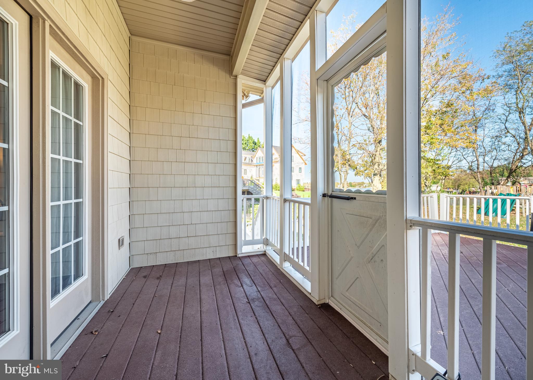 WEST SHORE - Residential