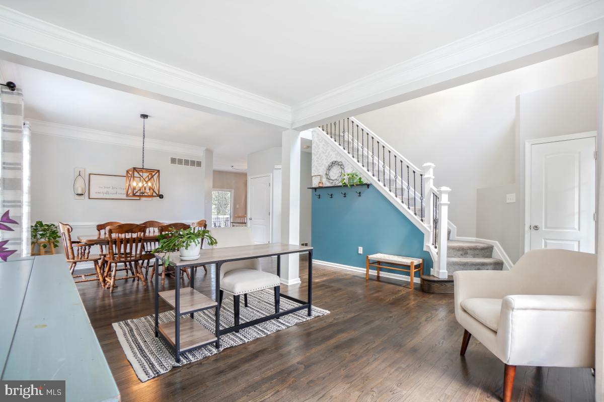 8020 FLORA LANE