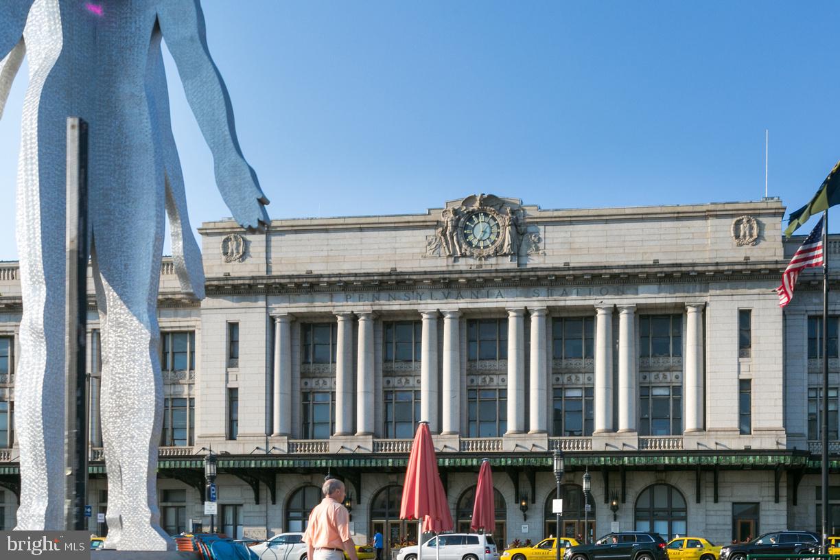 MOUNT VERNON PLACE HISTORIC DISTRICT - Residential