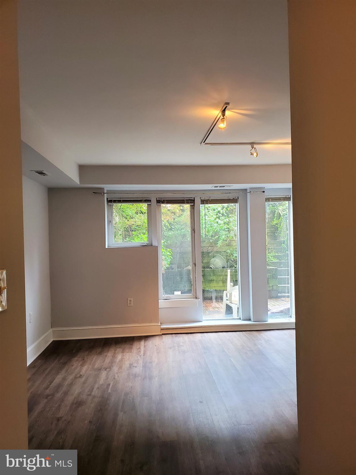 MOUNT VERNON PLACE HISTORIC DISTRICT - Residential