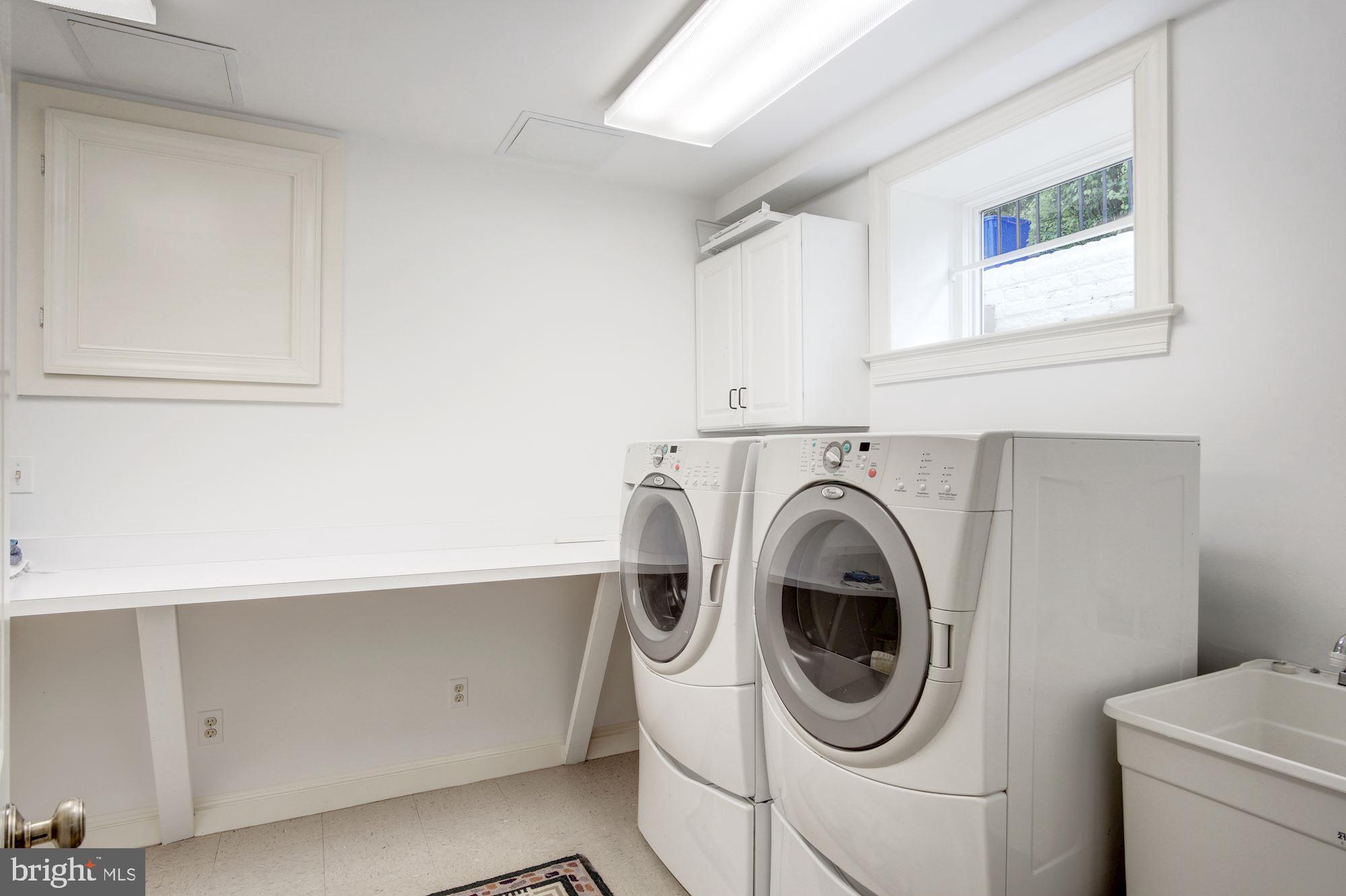 KENWOOD - Residential