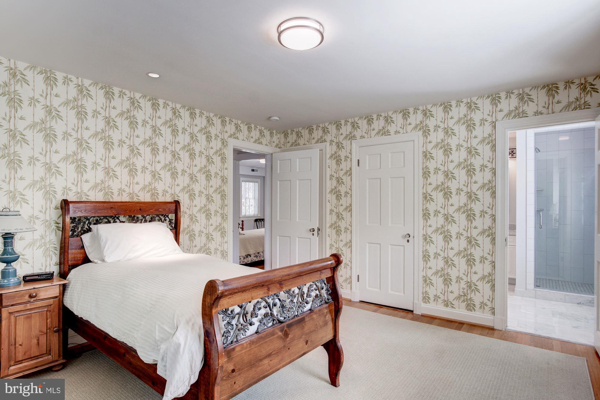 KENWOOD - Residential