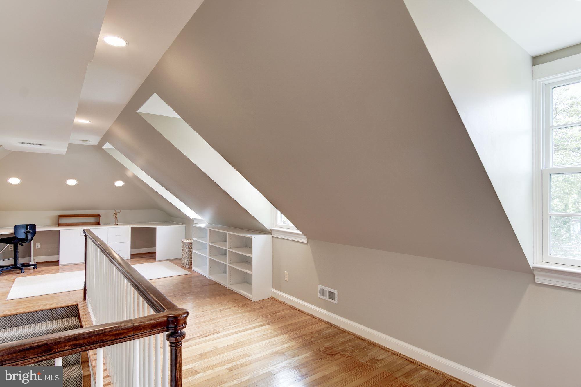 KENWOOD - Residential