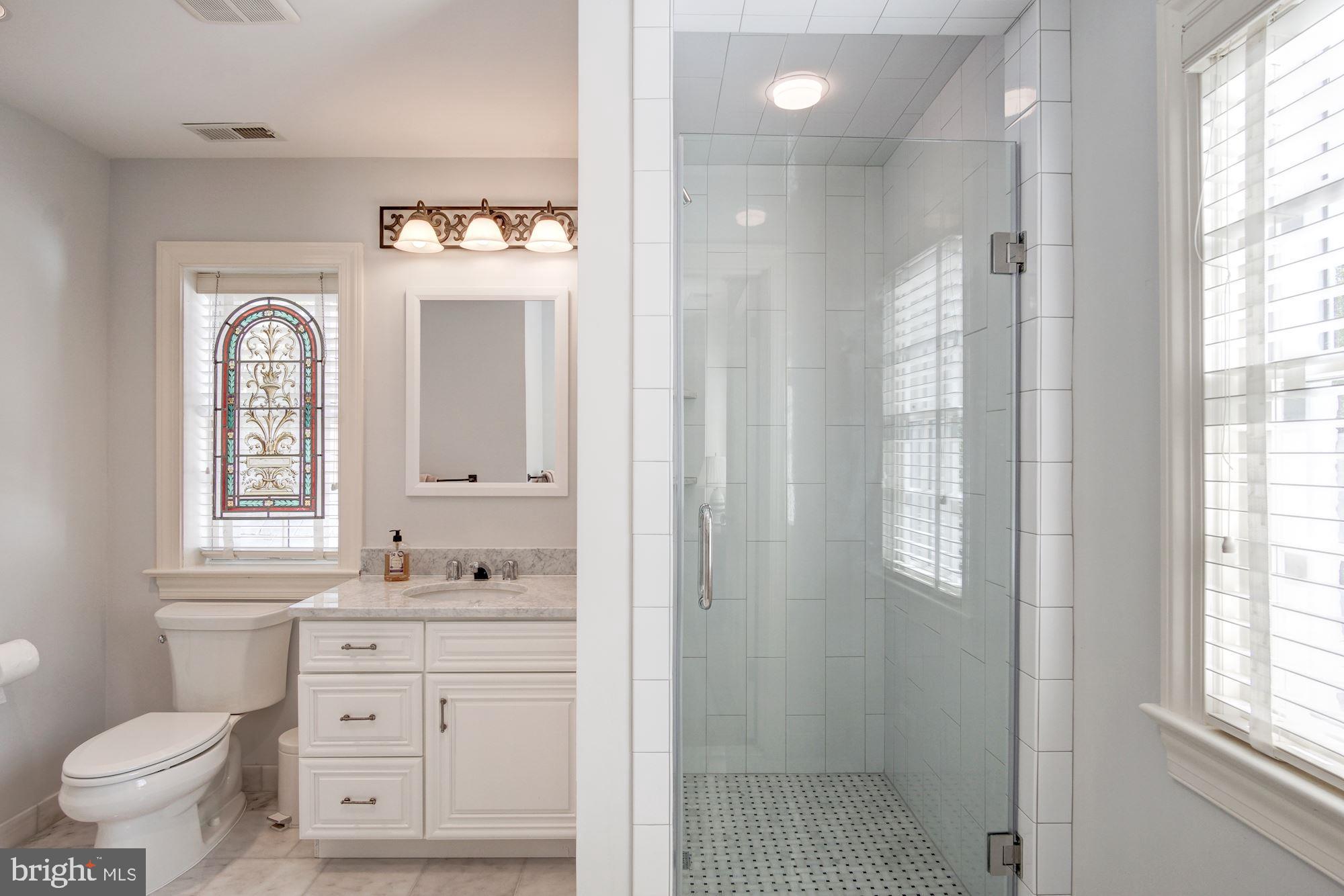 KENWOOD - Residential