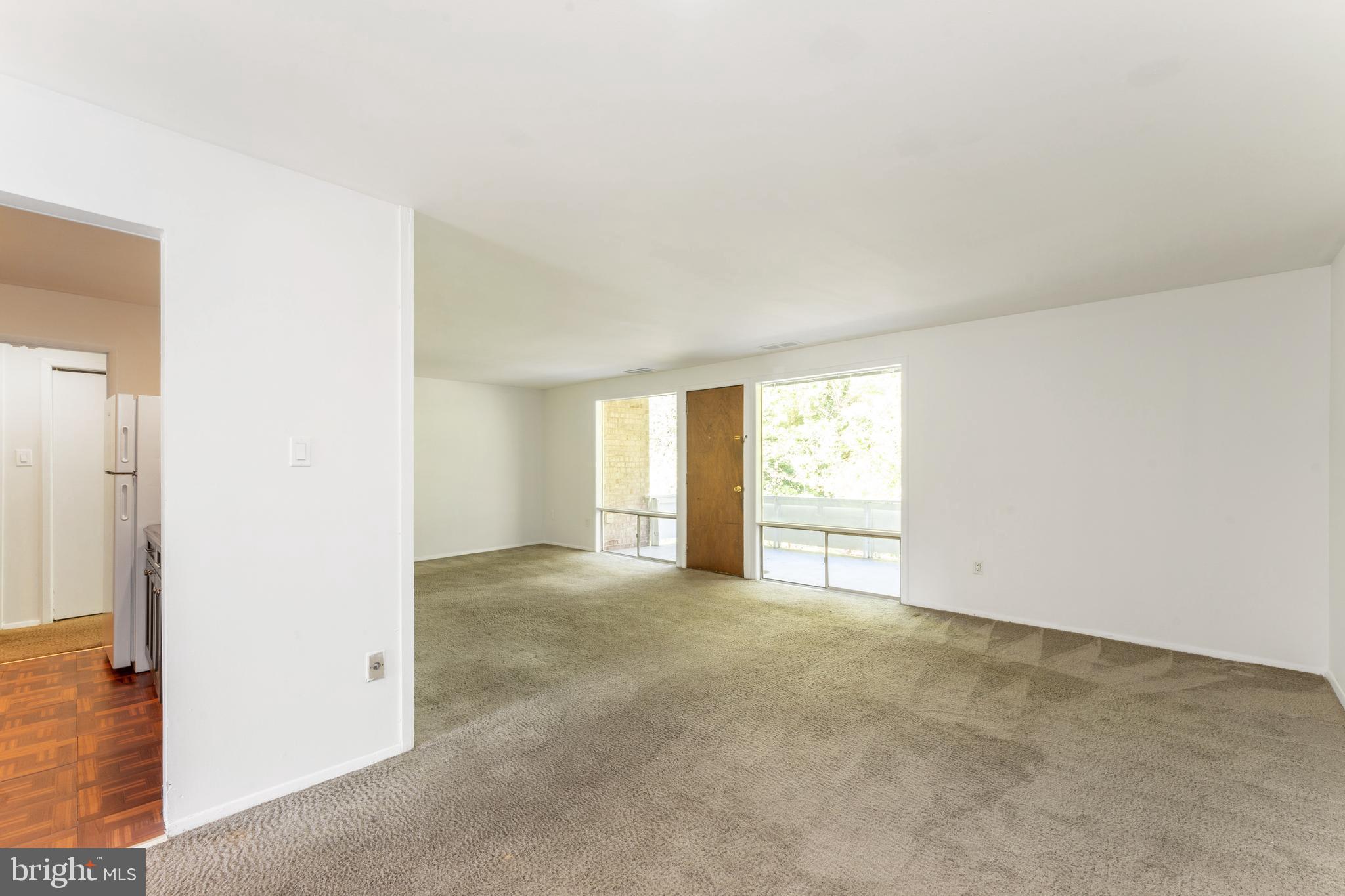 BROOKSIDE CONDOMINIUMS - Residential Lease