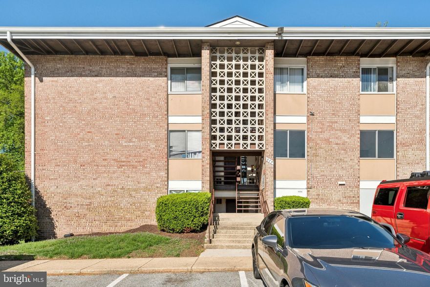 Conveniently located second-floor condo in Brookside! This 2-bedroom, 1-bathroom unit is just minutes from National Harbor and I-95. DC and Alexandria are right across the bridge. Rent includes all utilities. Common laundry is on the building's first floor. The community has on-site management, security and a community pool. Pets are considered on a case-by-case basis. No more than one cat and/or one dog.