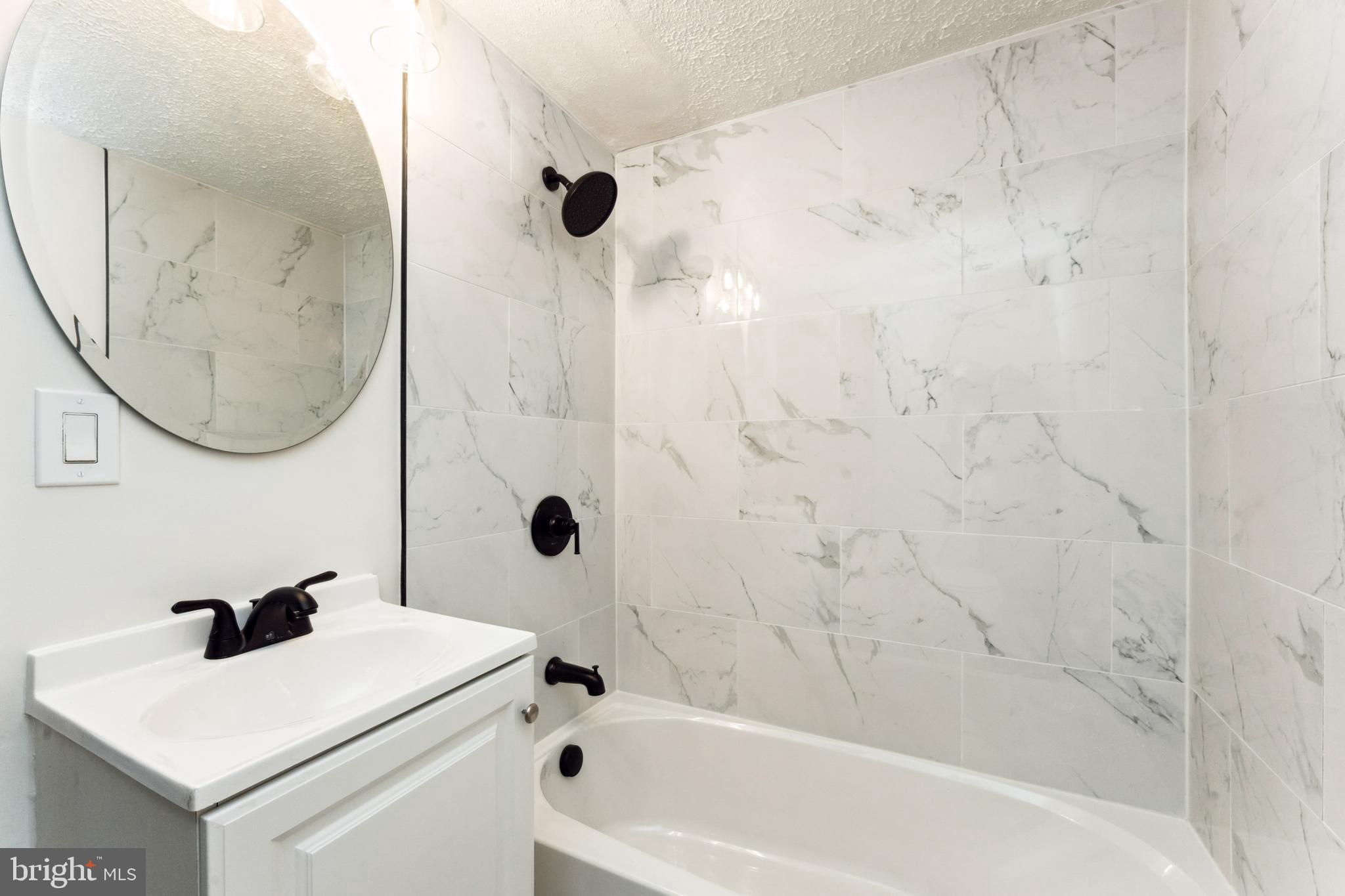 BROOKSIDE CONDOMINIUMS - Residential Lease