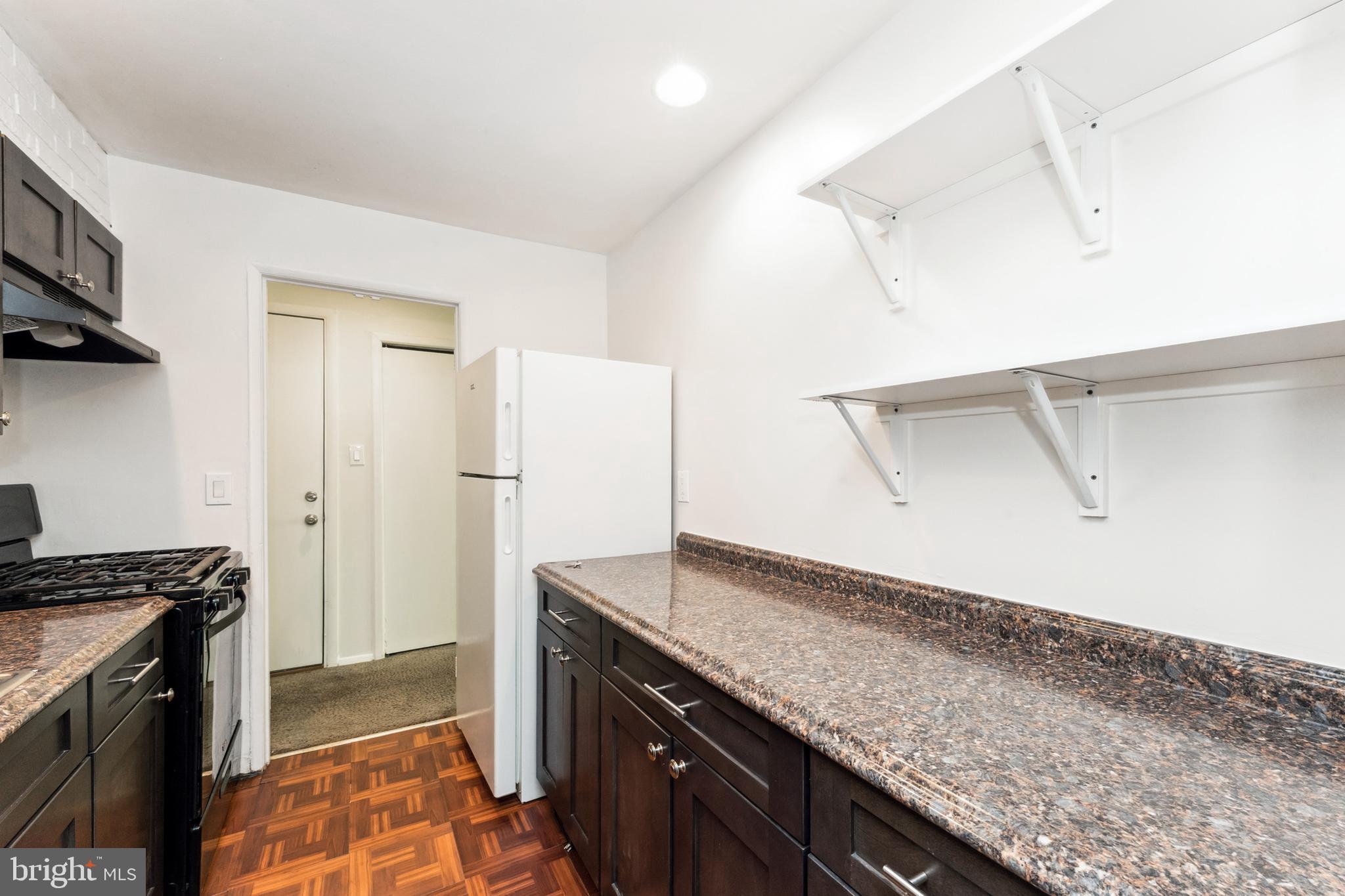 BROOKSIDE CONDOMINIUMS - Residential Lease