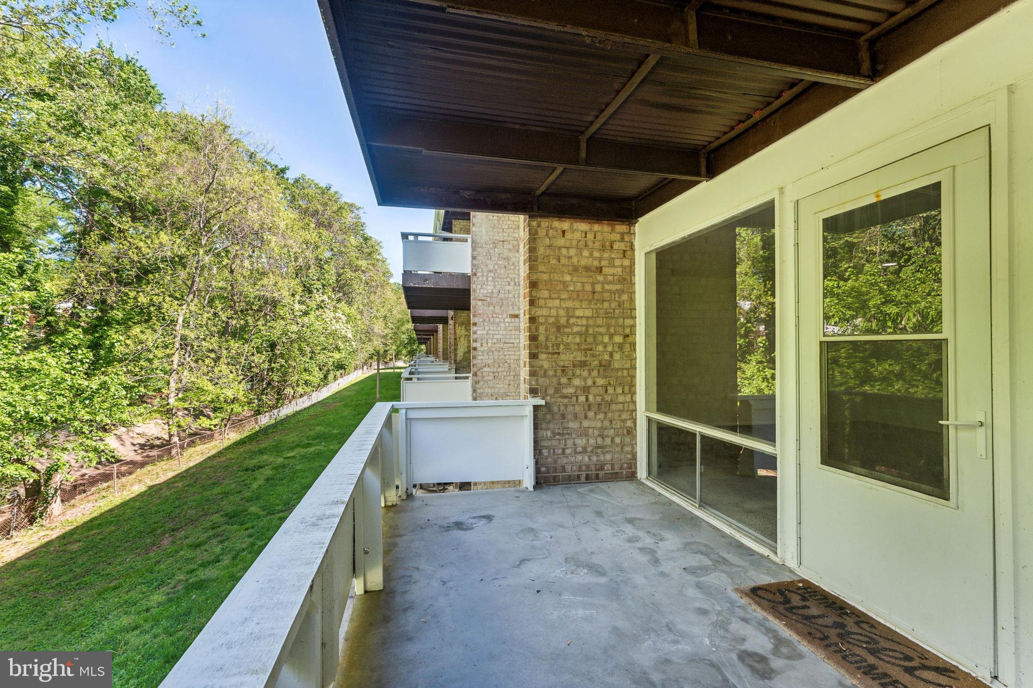 BROOKSIDE CONDOMINIUMS - Residential Lease