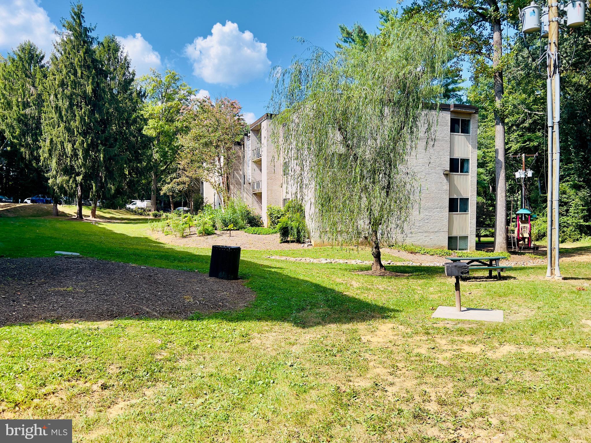 BETHESDA PARK - Residential