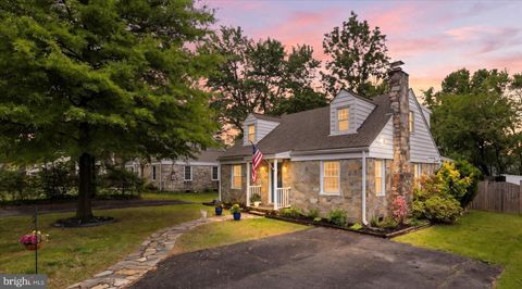 Photo of 2505 Popkins Lane, ALEXANDRIA, VA 22306 (MLS # VAFX2305532)