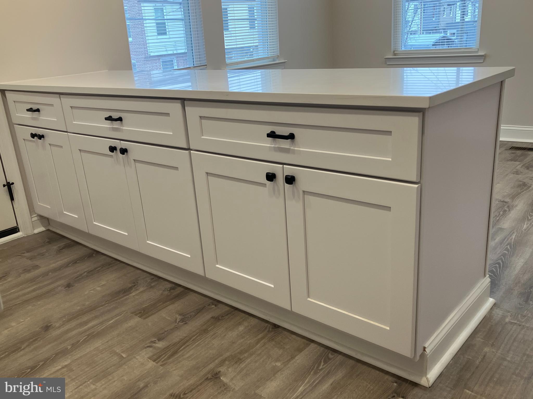 FOUR BY FOUR - Residential