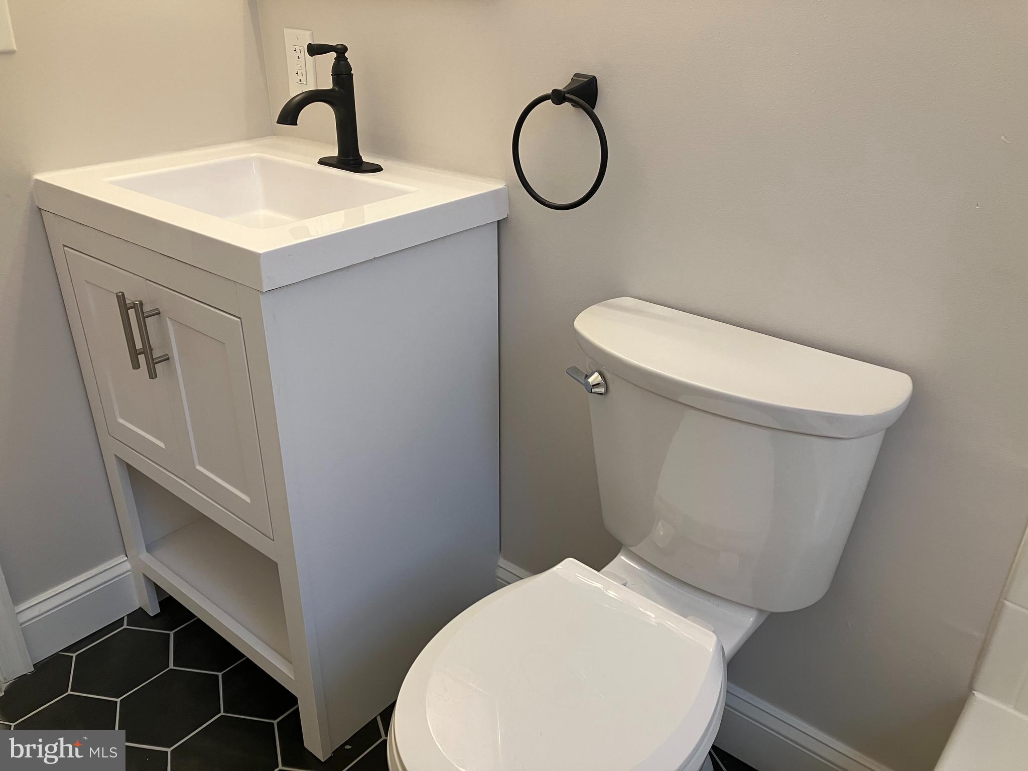 FOUR BY FOUR - Residential