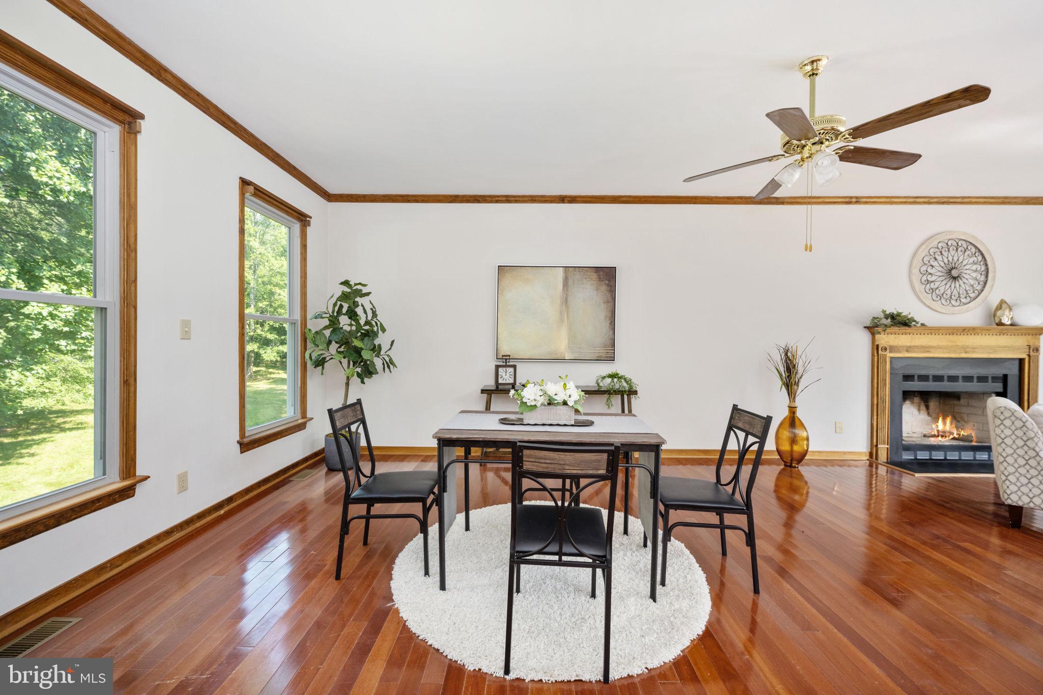 LAKE LAND OR - Residential