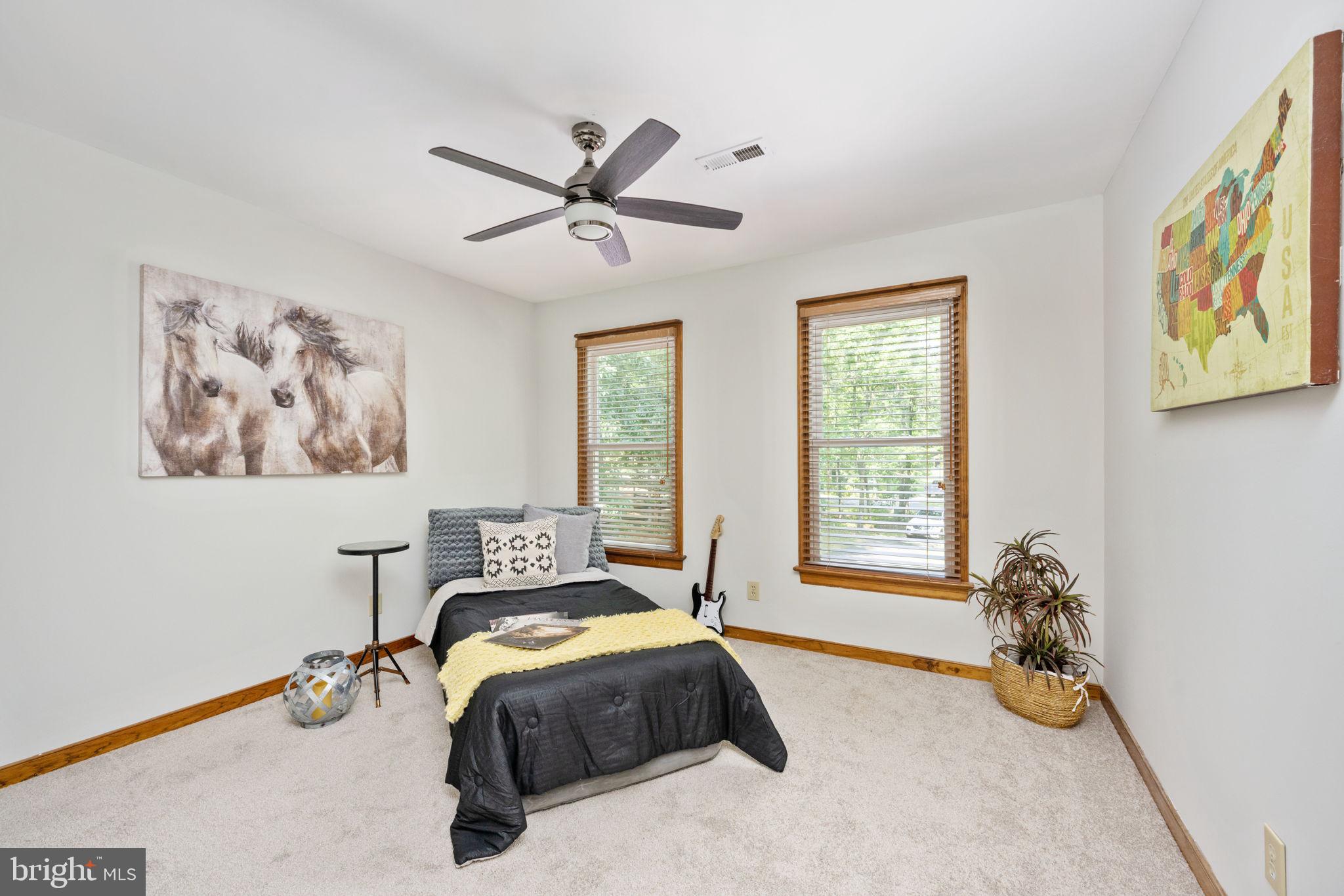 LAKE LAND OR - Residential