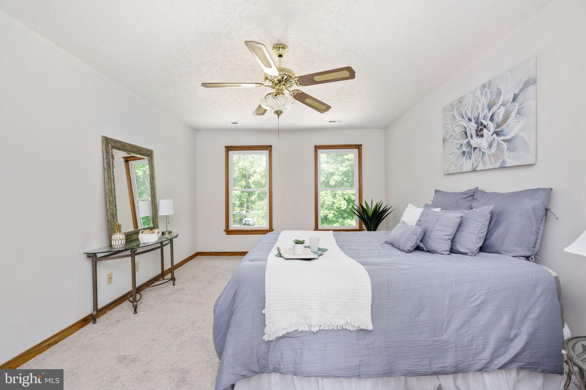 LAKE LAND OR - Residential