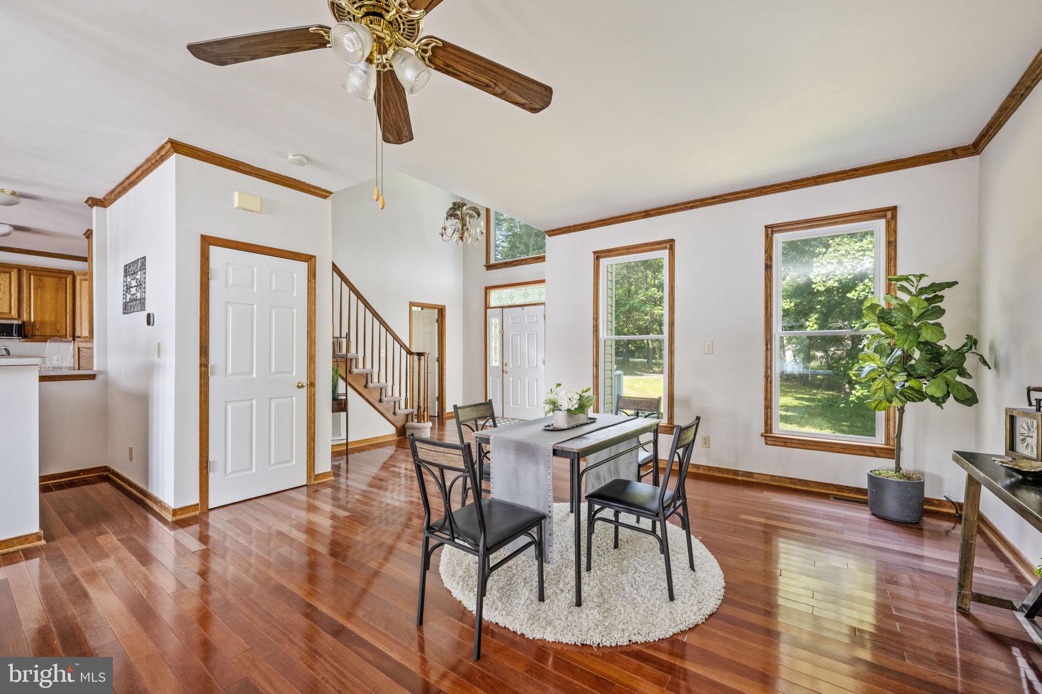 LAKE LAND OR - Residential