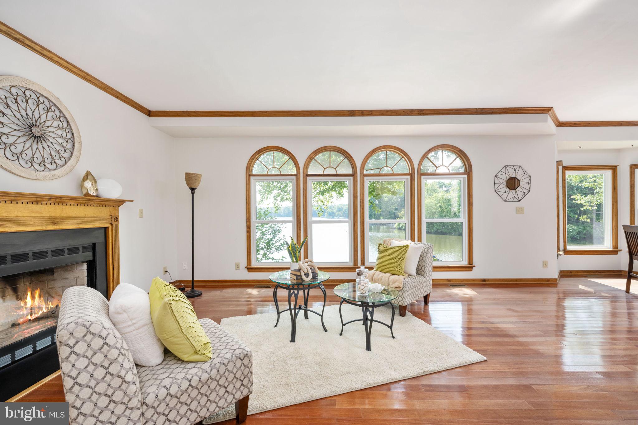 LAKE LAND OR - Residential