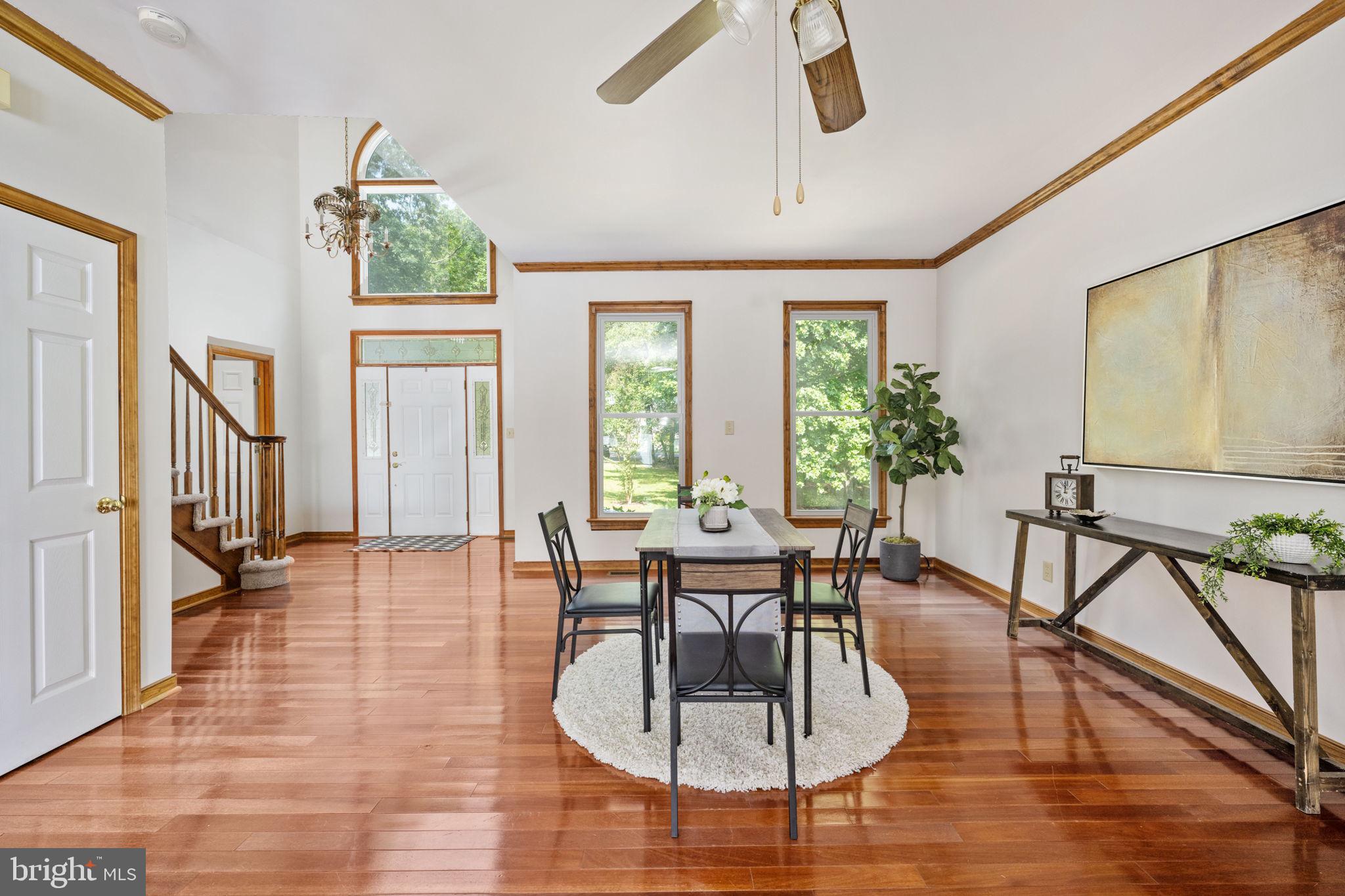 LAKE LAND OR - Residential