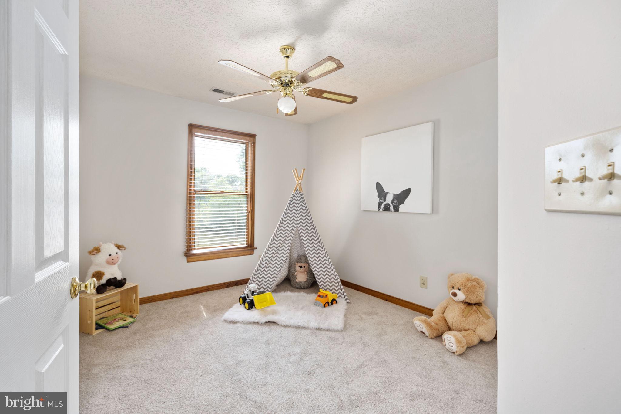 LAKE LAND OR - Residential