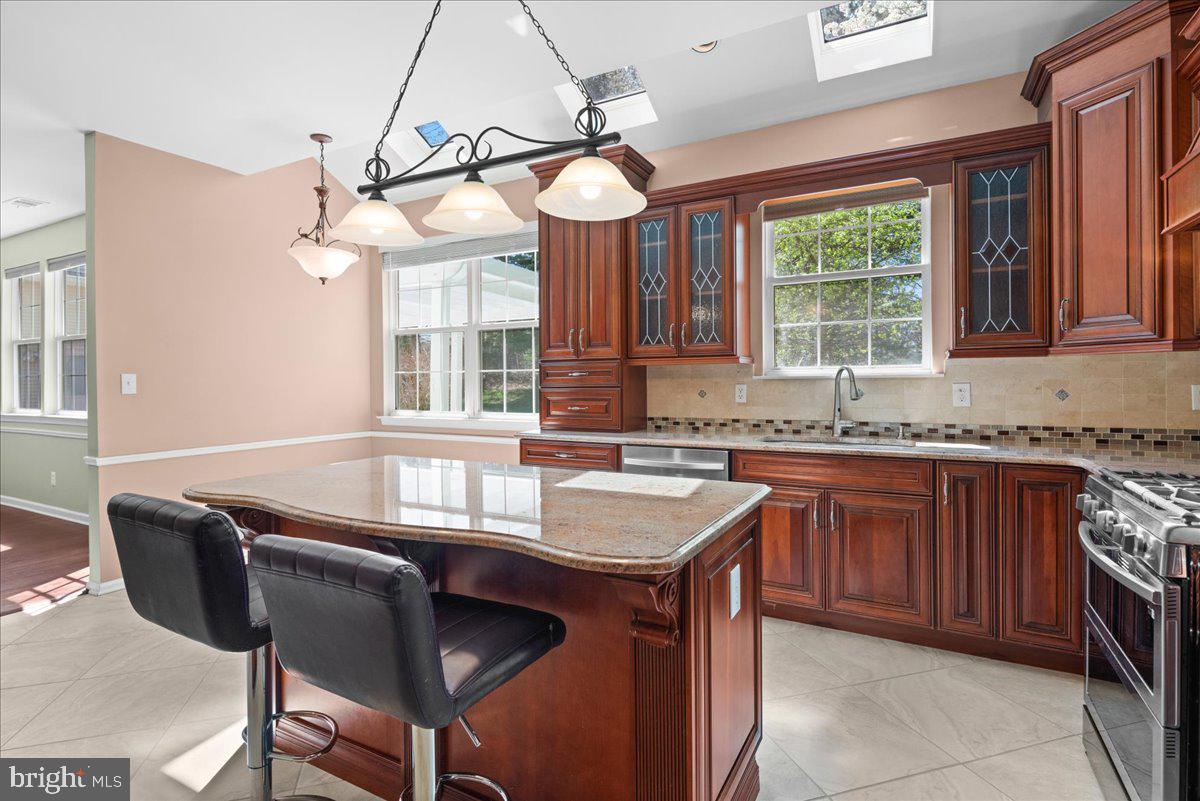 5 KLOCKNER COURT