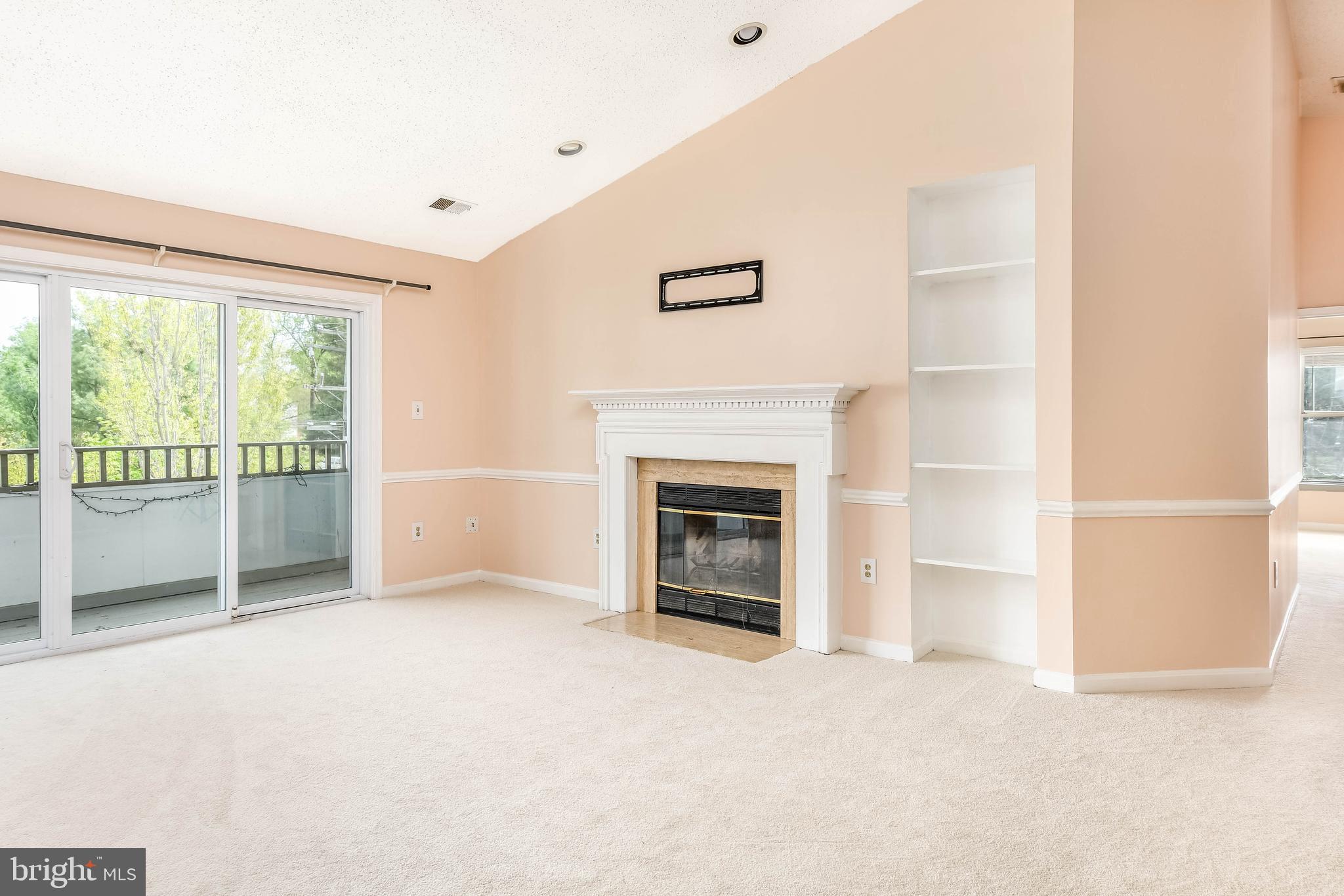 LAFAYETTE FOREST - Residential Lease