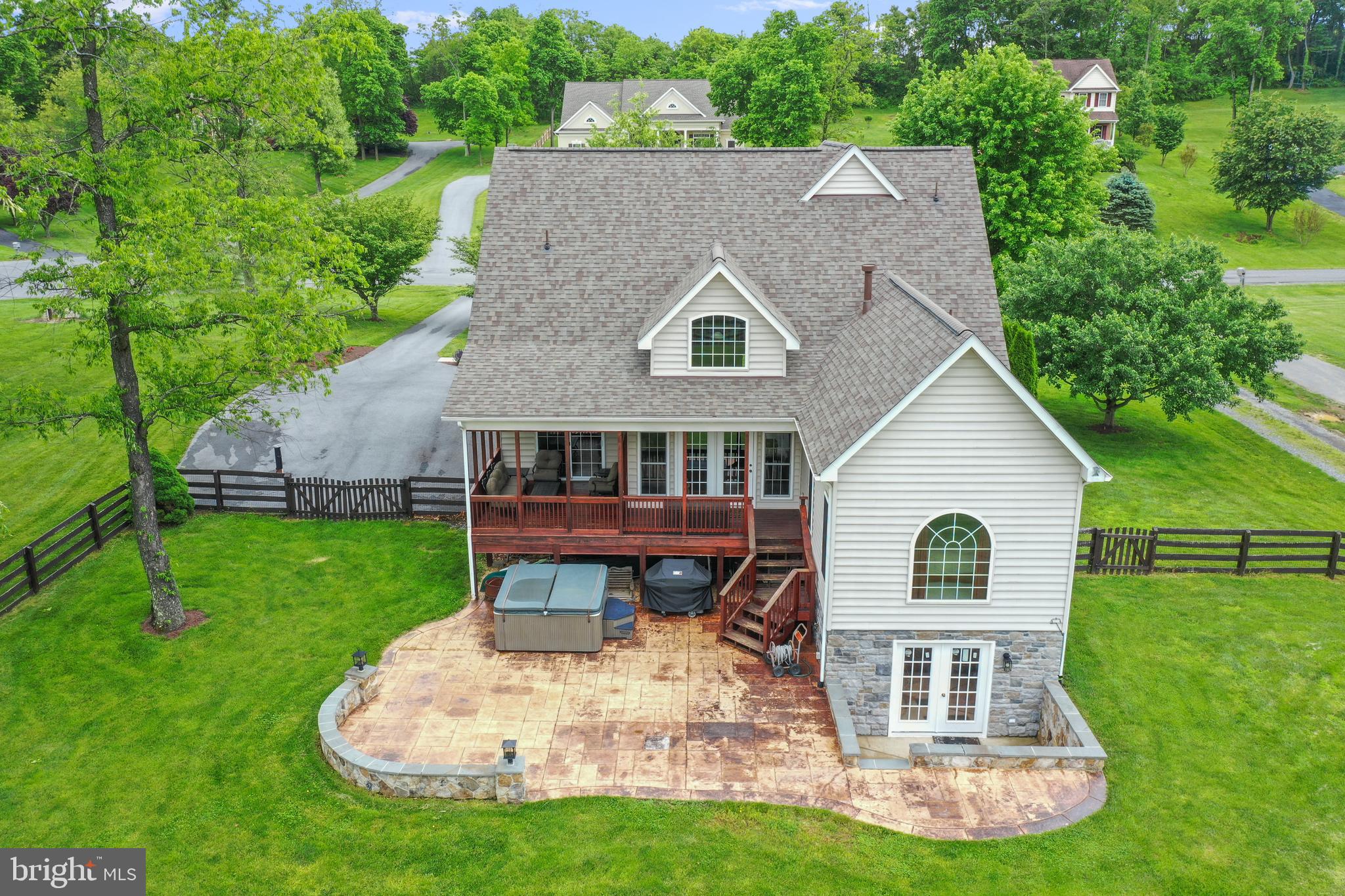 CORNERS AT ARDEN - Residential