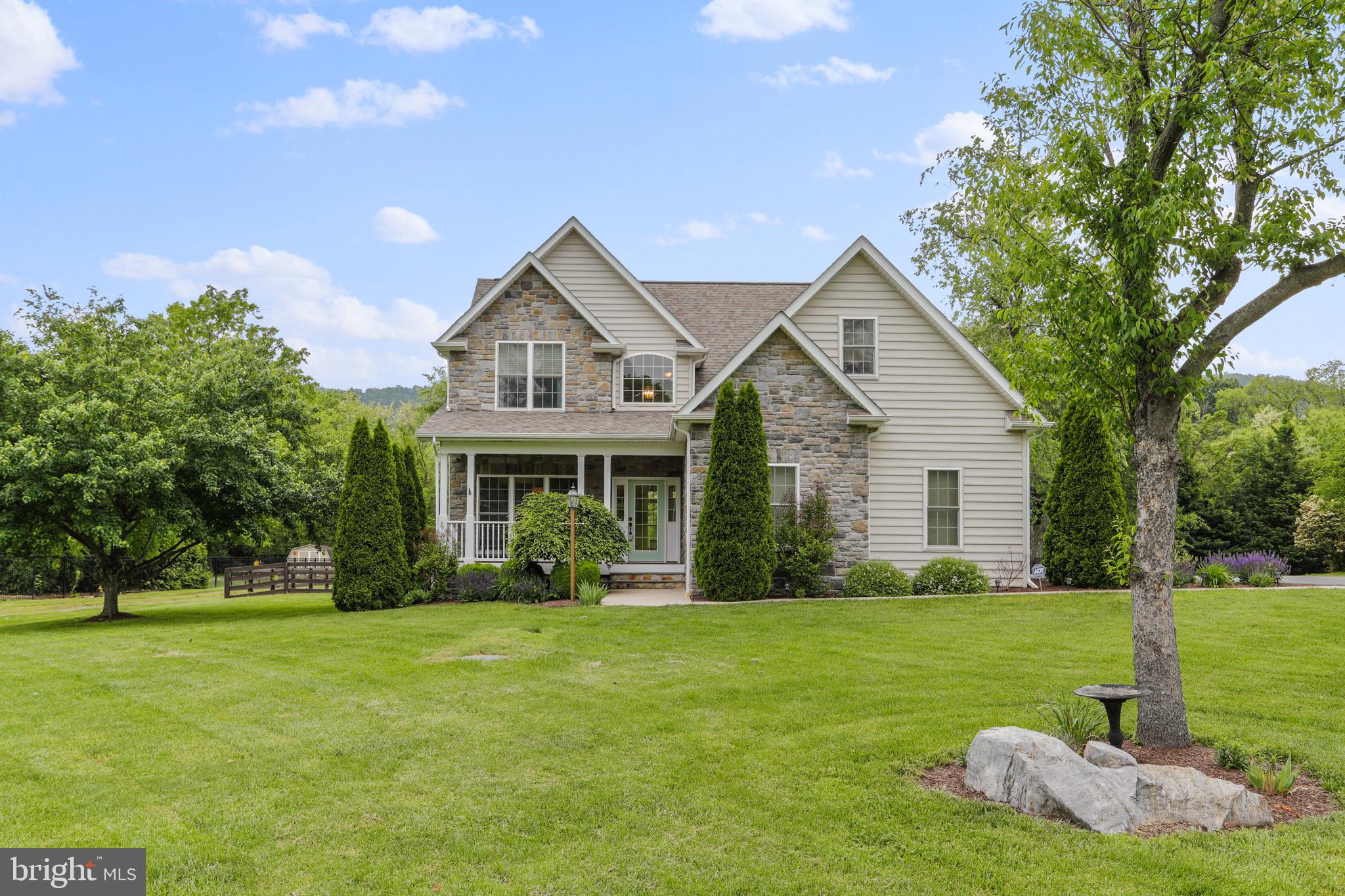 CORNERS AT ARDEN - Residential