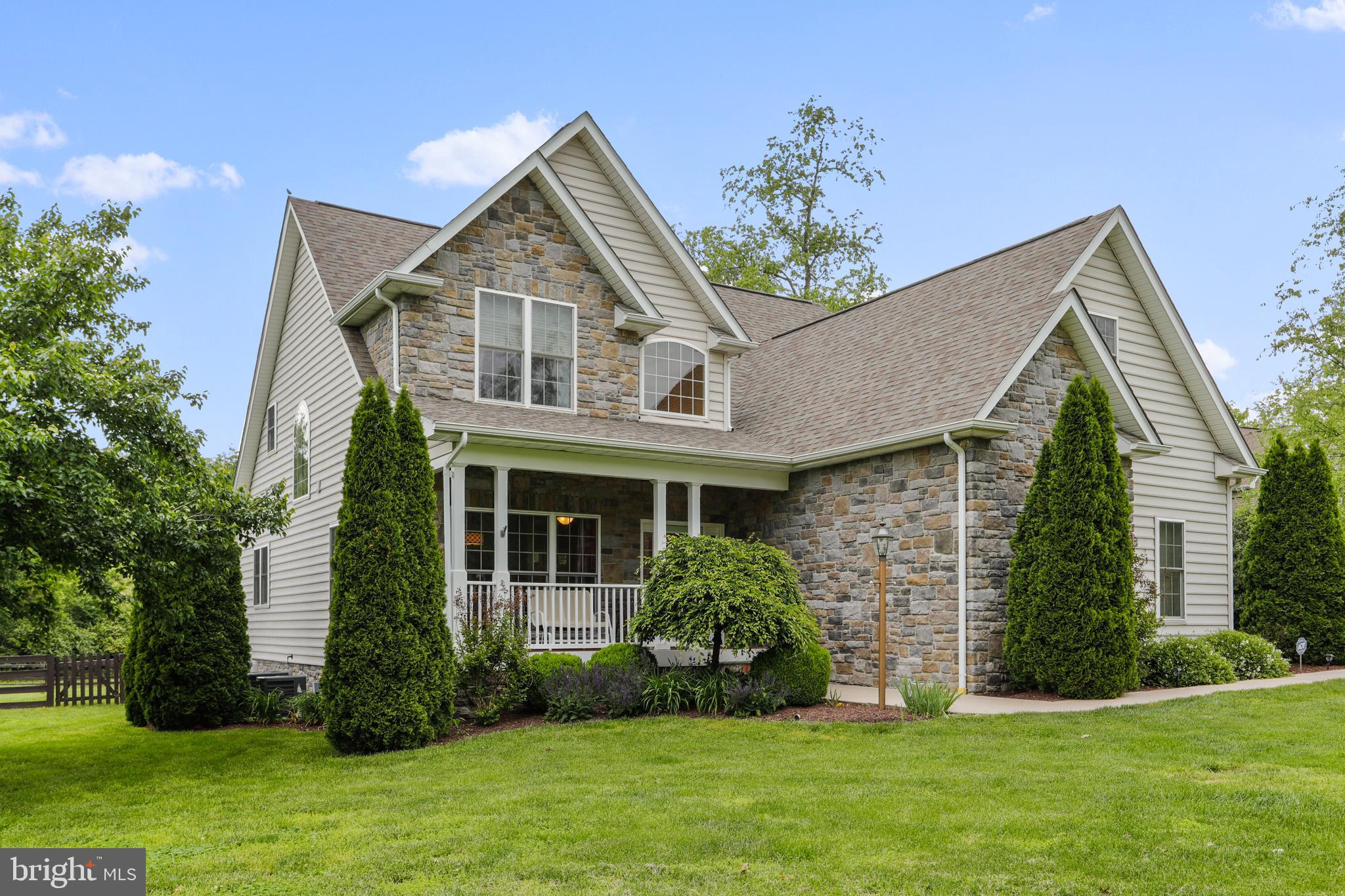 CORNERS AT ARDEN - Residential