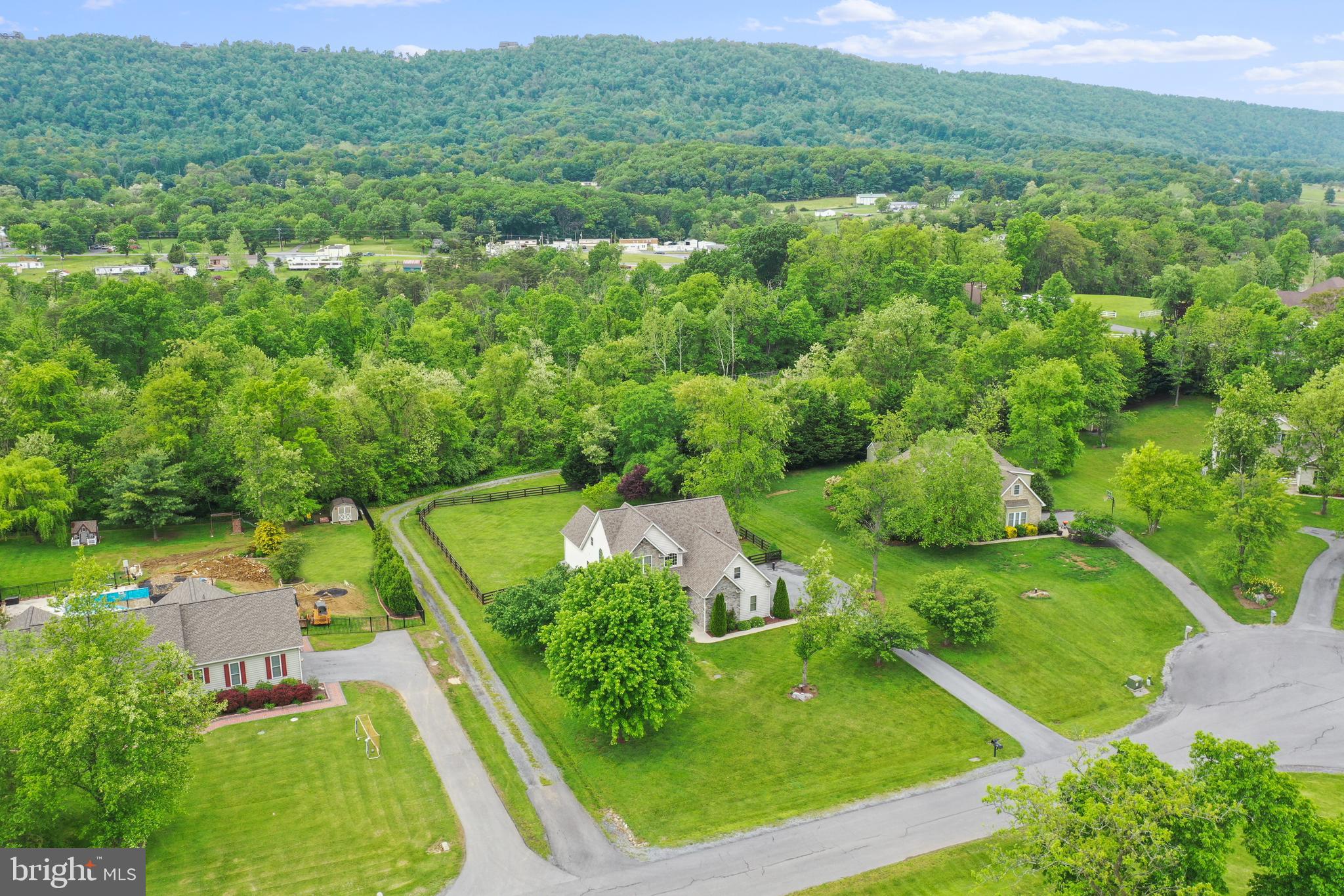 CORNERS AT ARDEN - Residential