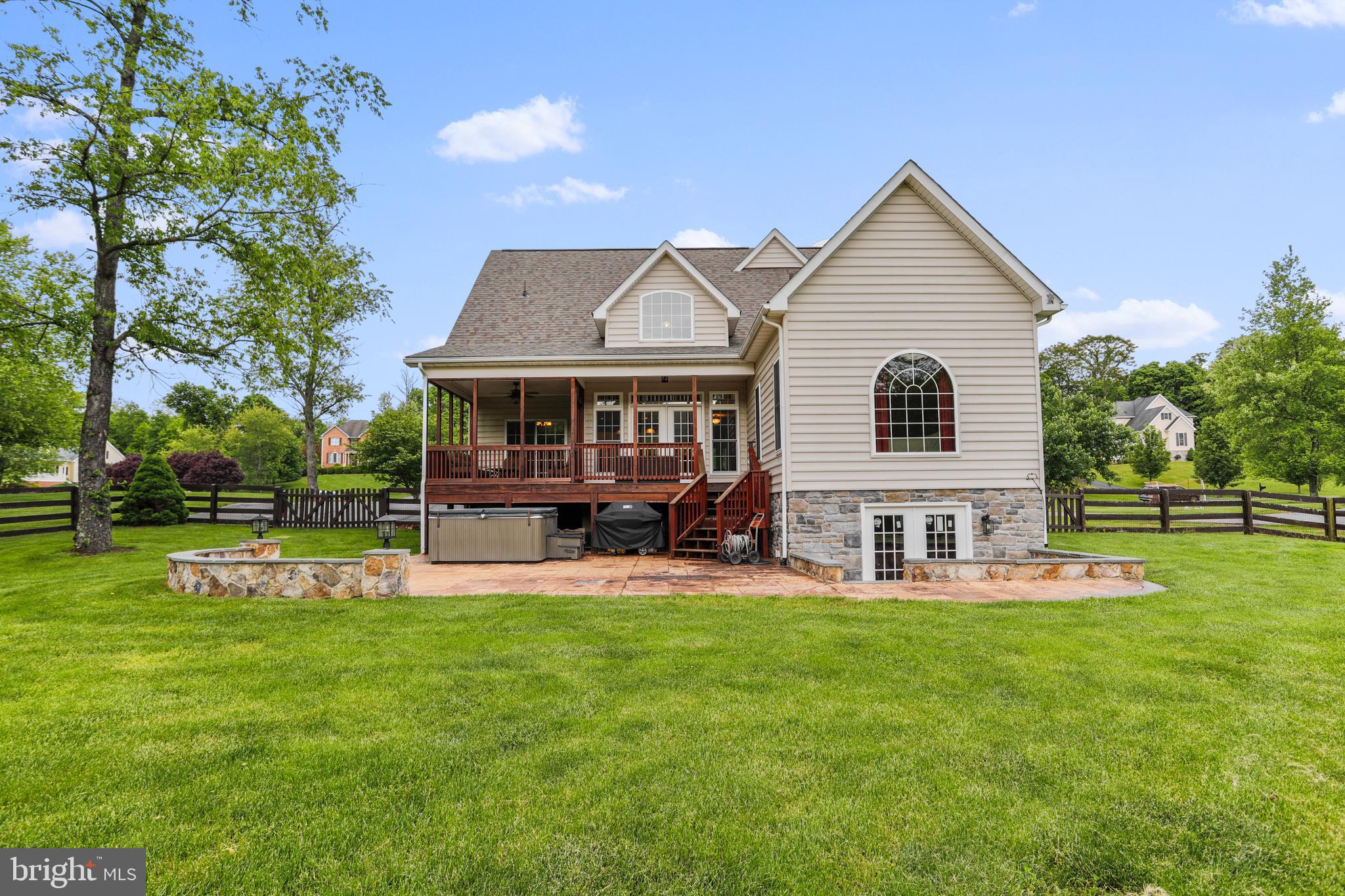 CORNERS AT ARDEN - Residential