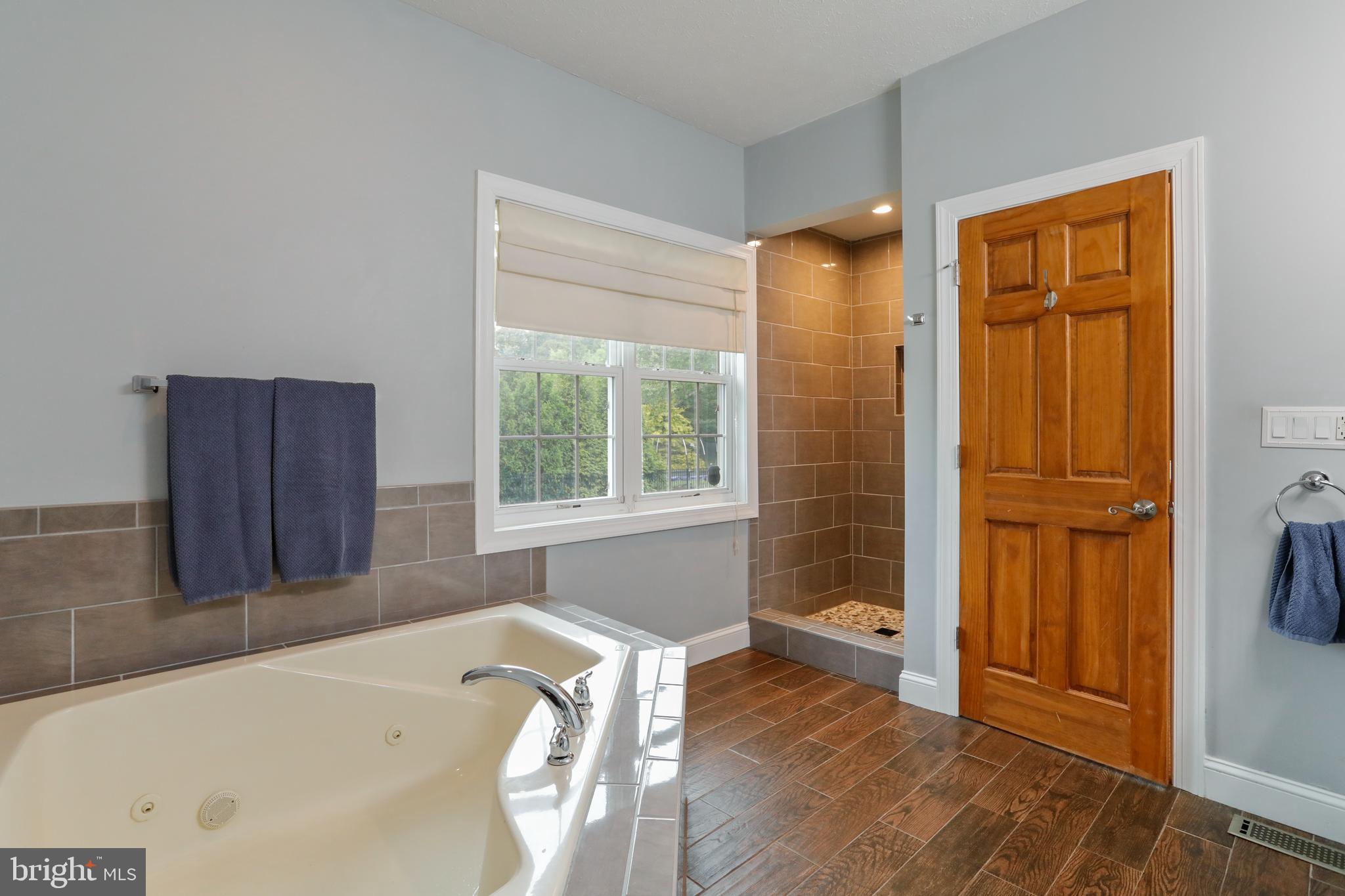 CORNERS AT ARDEN - Residential