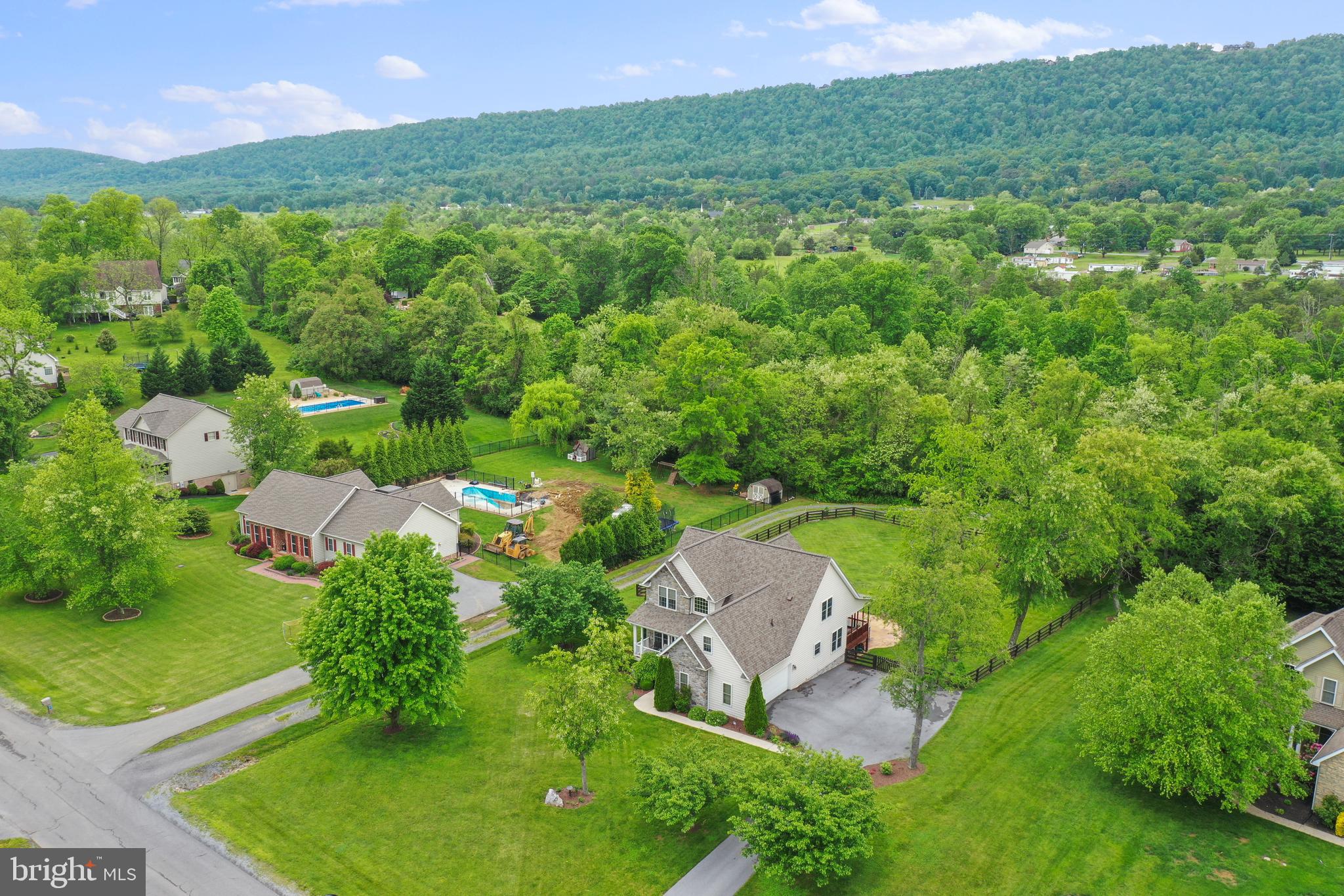 CORNERS AT ARDEN - Residential
